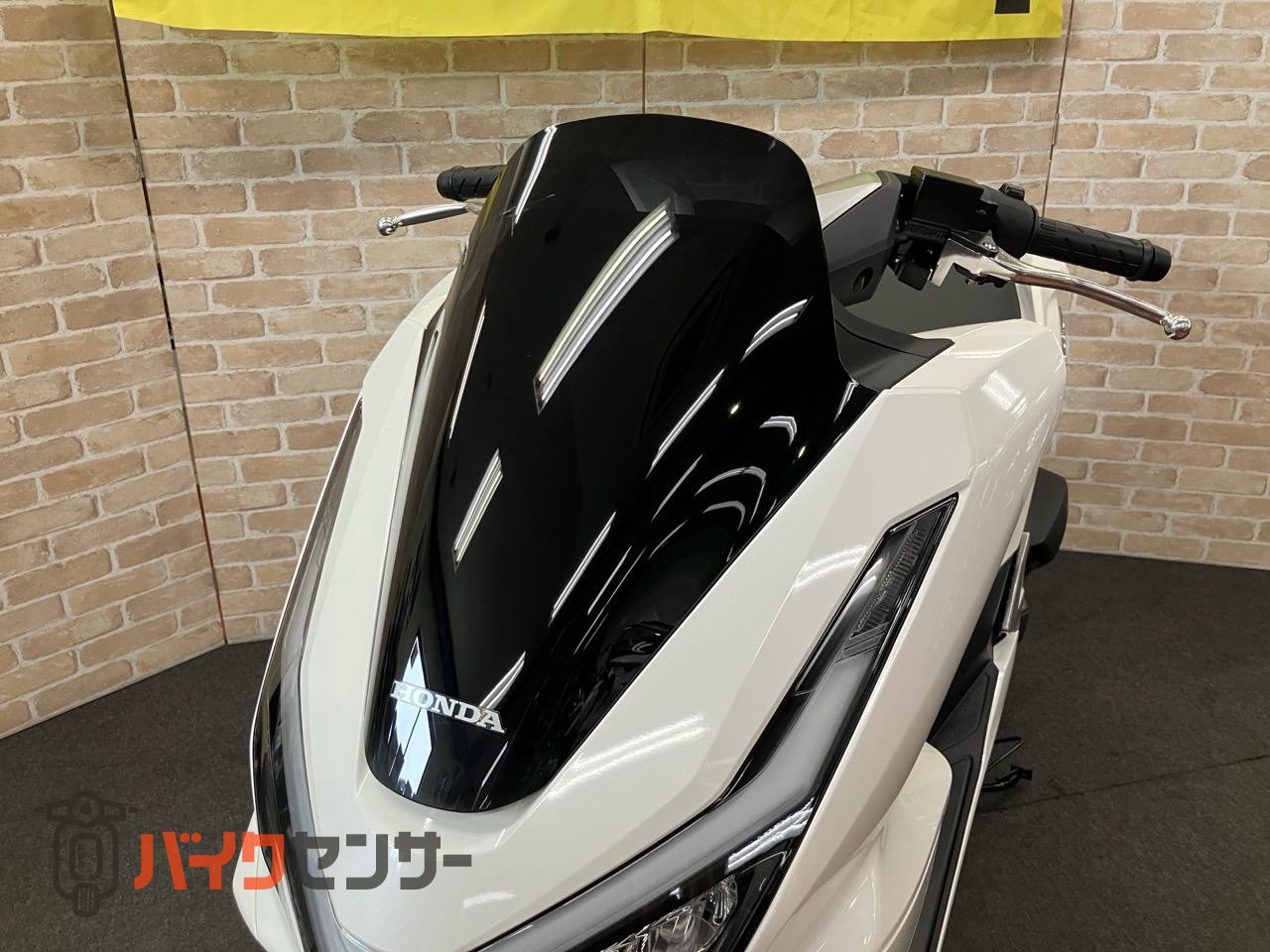 PCX125 新型　2025年モデル　スマートキー　LEDヘッドライト　メットイン　サイドスタンド_17