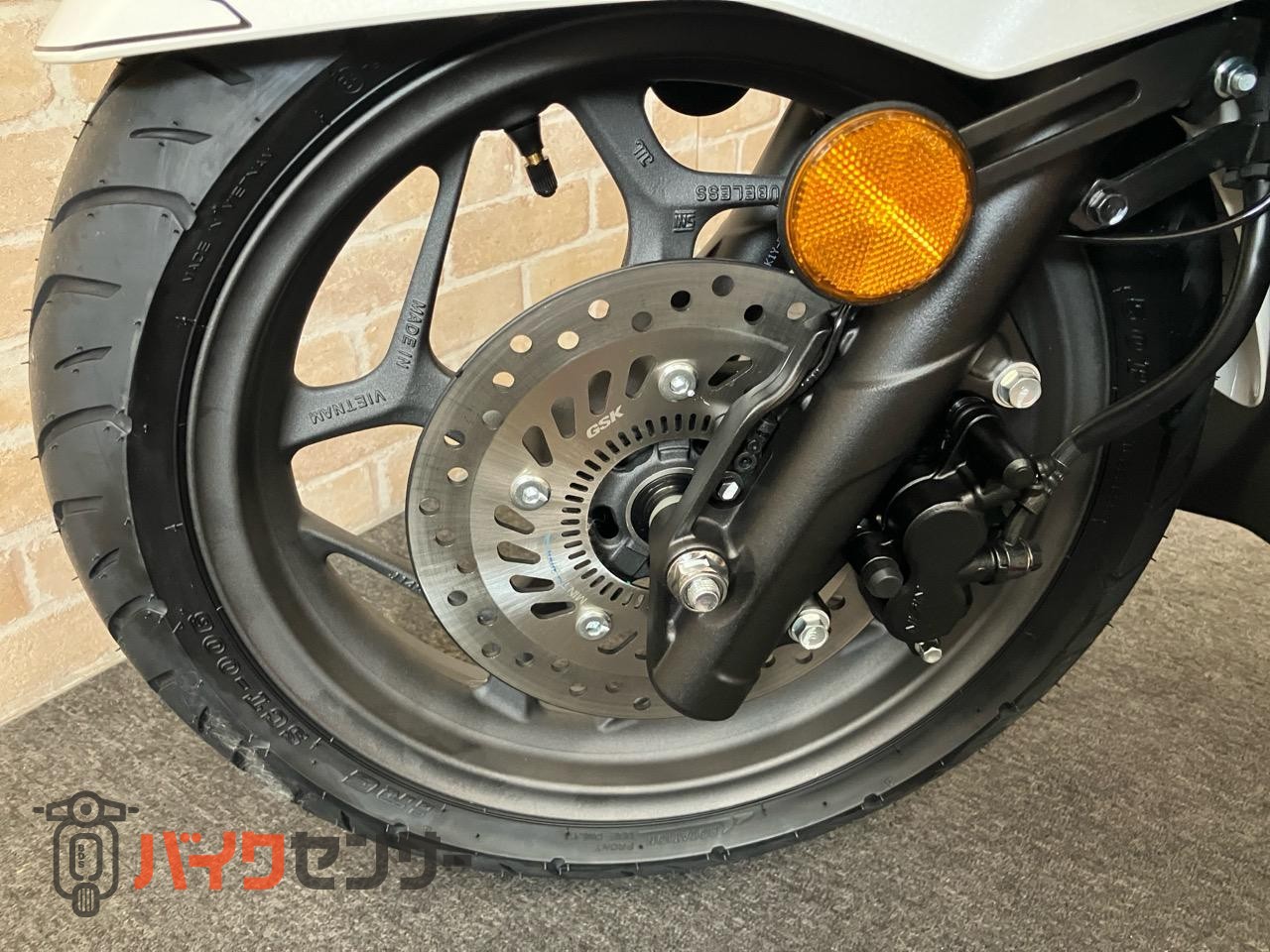 PCX125 新型　2025年モデル　スマートキー　LEDヘッドライト　メットイン　サイドスタンド_24