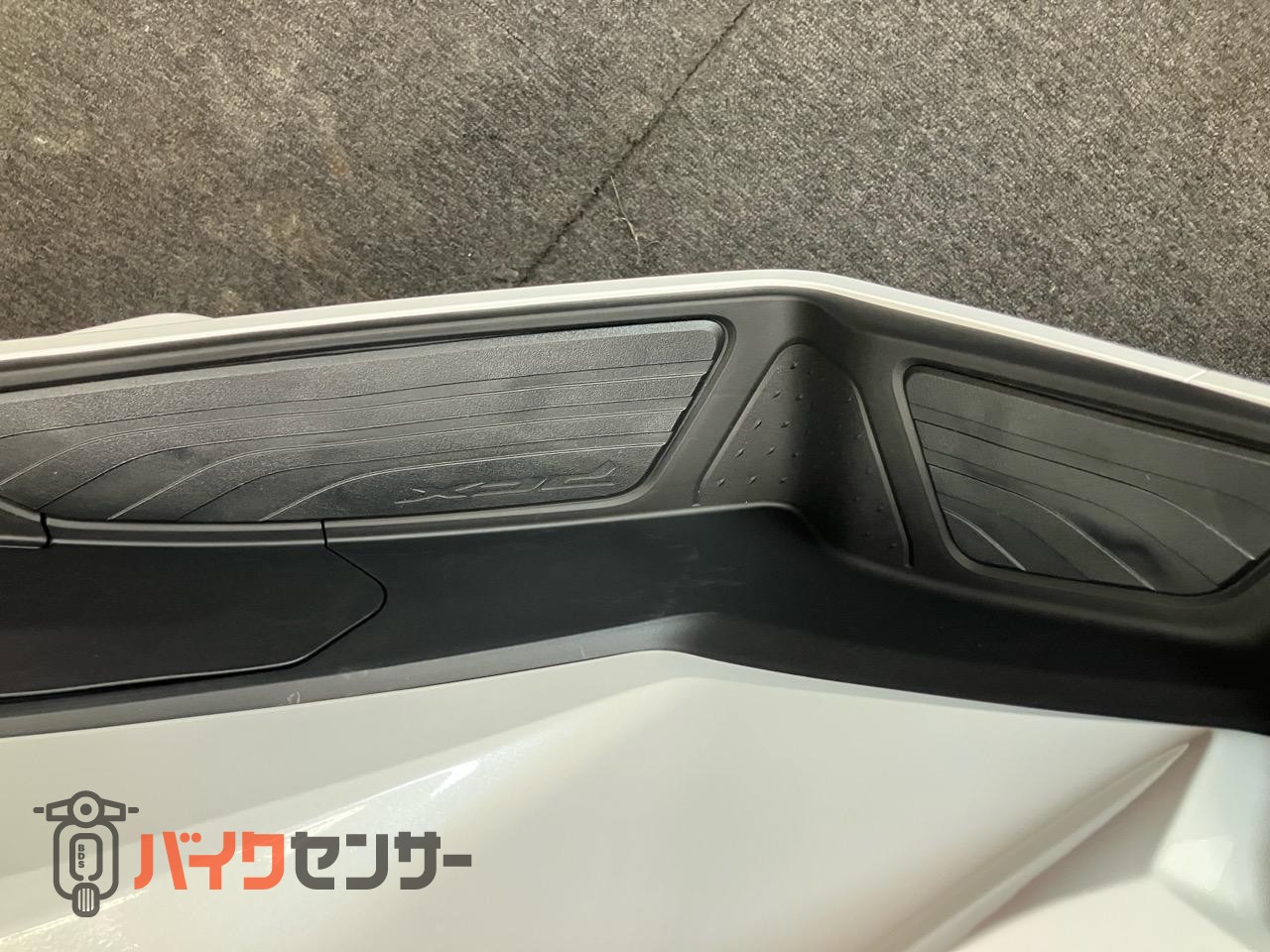 PCX125 新型　2025年モデル　スマートキー　LEDヘッドライト　メットイン　サイドスタンド_25