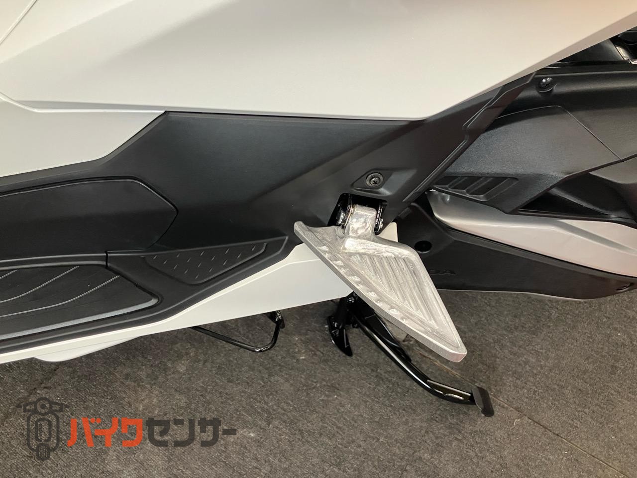 PCX125 新型　2025年モデル　スマートキー　LEDヘッドライト　メットイン　サイドスタンド_26