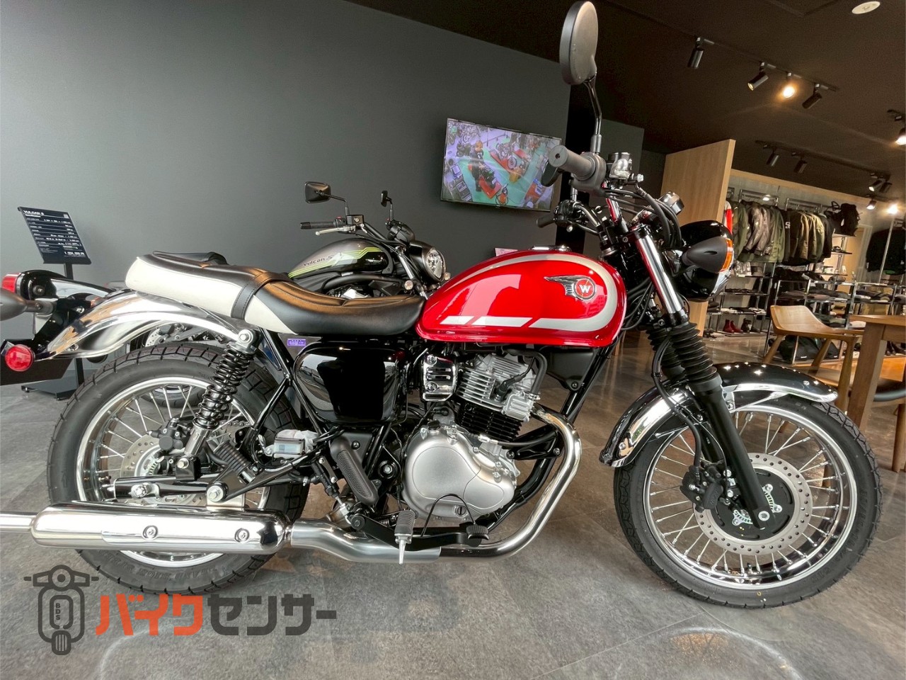 カワサキ W230 ABS 2026年モデル キャンディパーシモンレッド