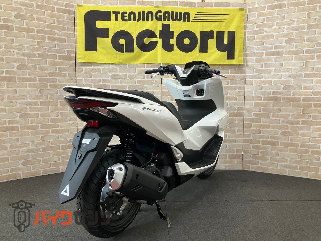 PCX125 ＡＢＳ　スマートキー　デジタルメーター　ＬＥDヘッドライト_4
