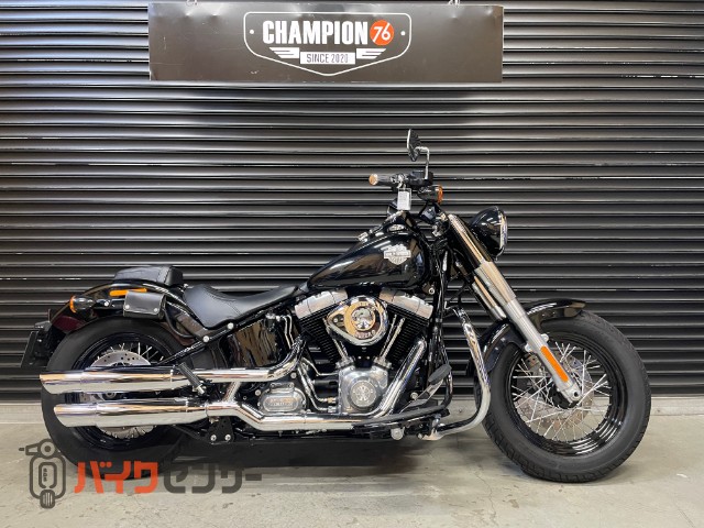 FLS ソフテイルスリム　エンジンガード　Ｓ＆Ｓエアクリ　サイドバッグステー　社外マフラー　ＥＴＣ　スペアキー