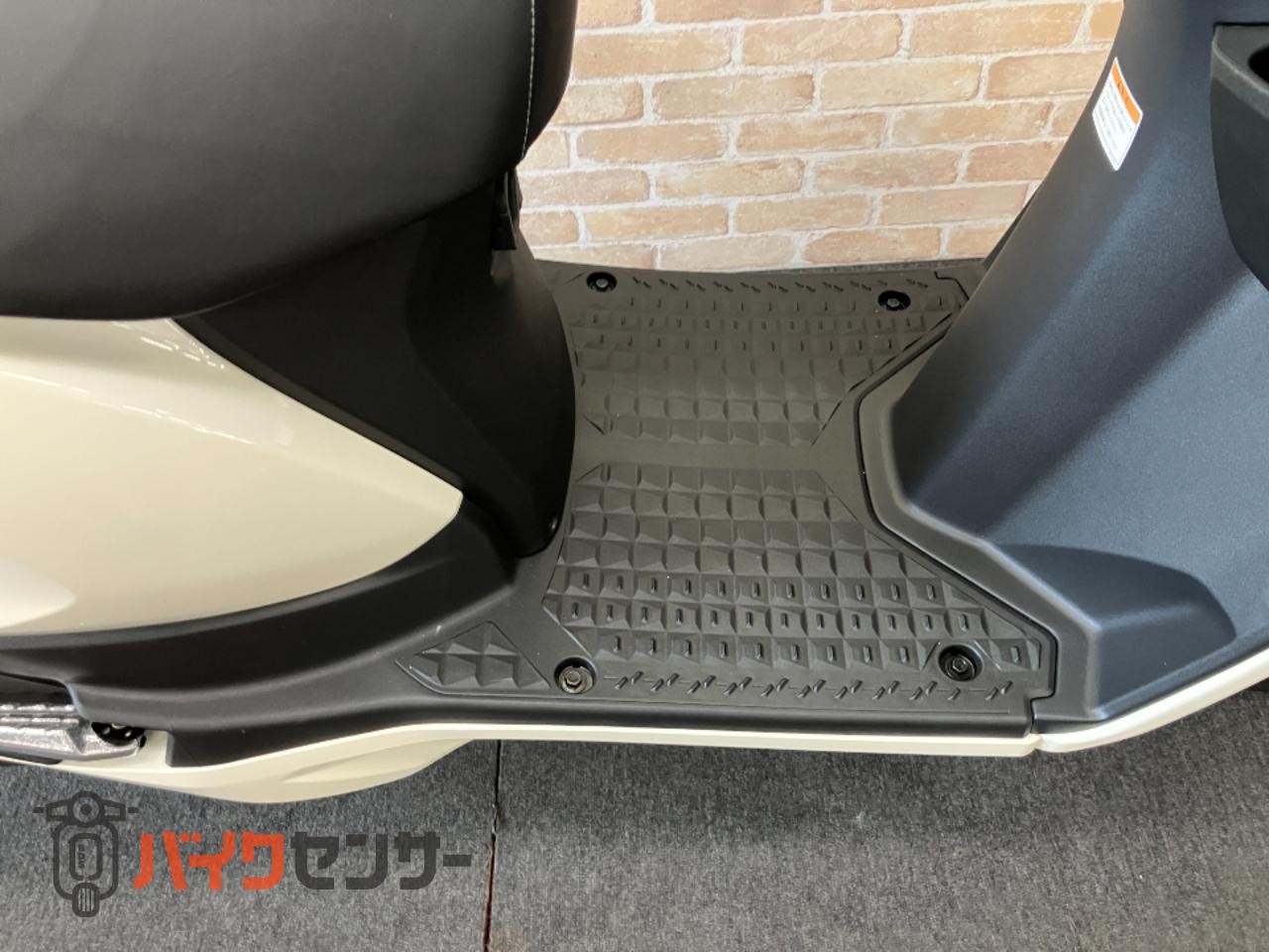 アドレス１２５　２０２６年モデル　　SEPエンジン　リアキャリア　ＬＥＤヘッドライト　フラットフロアー　国内仕様　新車_19