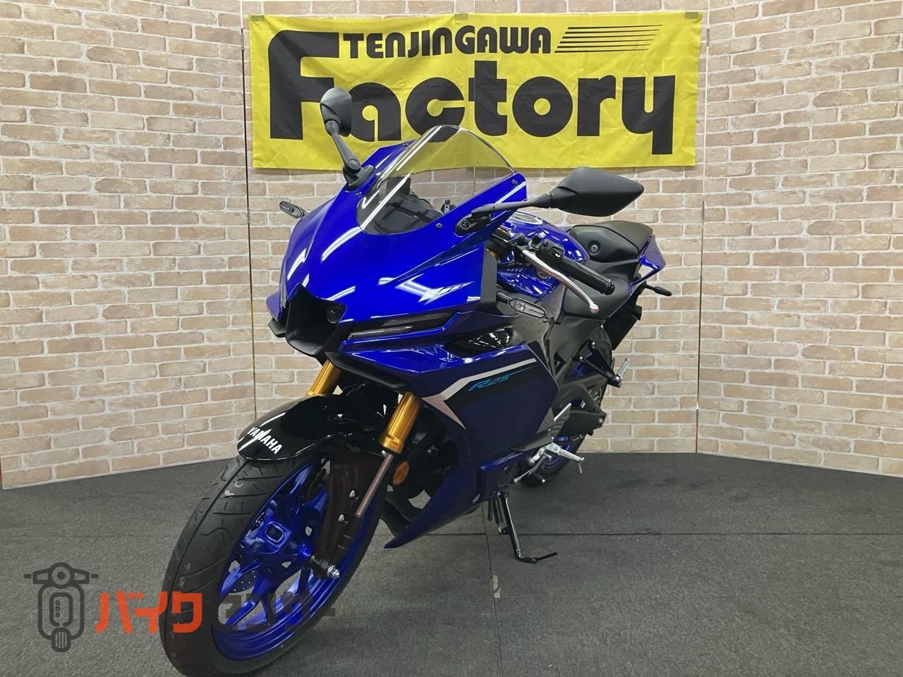 ＹＺＦ－Ｒ２５　ＡＢＳ　新型　ＬＥＤヘッドライト　倒立フォーク　セパレートハンドル_3