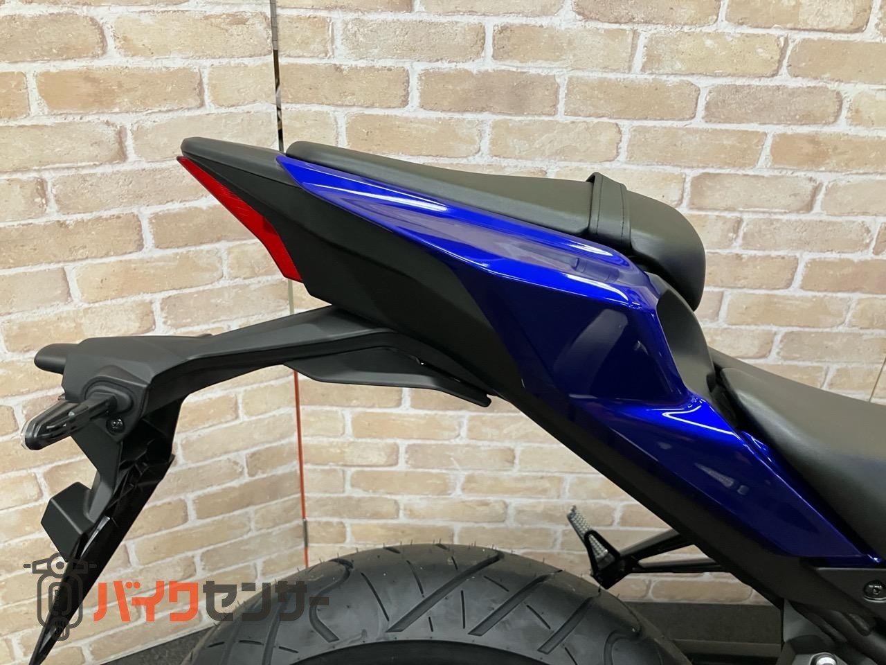 ＹＺＦ－Ｒ２５　ＡＢＳ　新型　ＬＥＤヘッドライト　倒立フォーク　セパレートハンドル_8