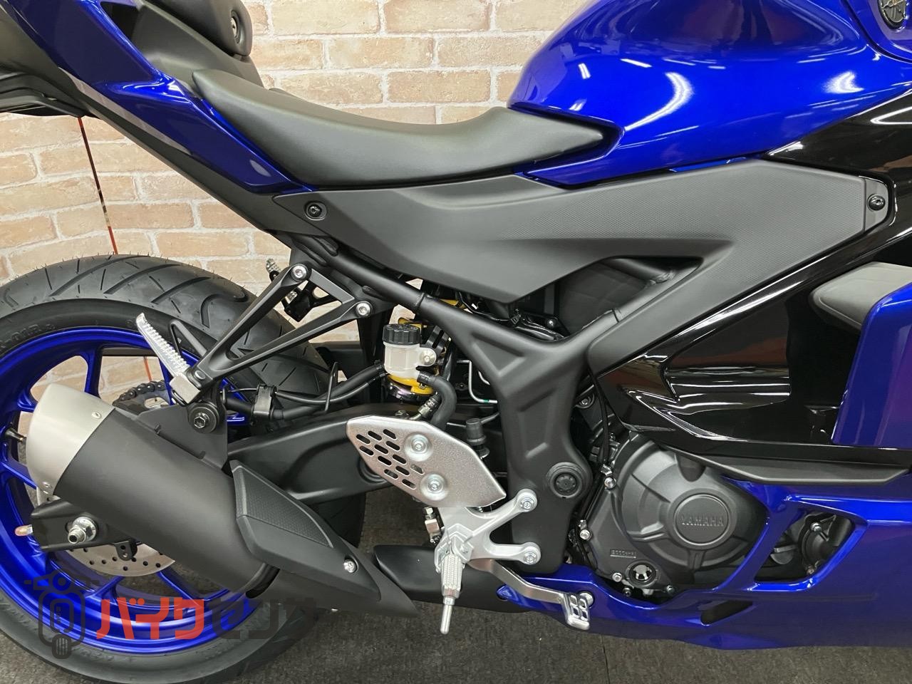 ＹＺＦ－Ｒ２５　ＡＢＳ　新型　ＬＥＤヘッドライト　倒立フォーク　セパレートハンドル_9