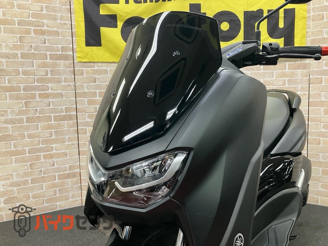 NMAX155　ＡＢＳ　ＳＧ６６Ｊ　スマートキー　マルチバー　前後ディスクブレーキ　サイドスタンド　メットイン_6
