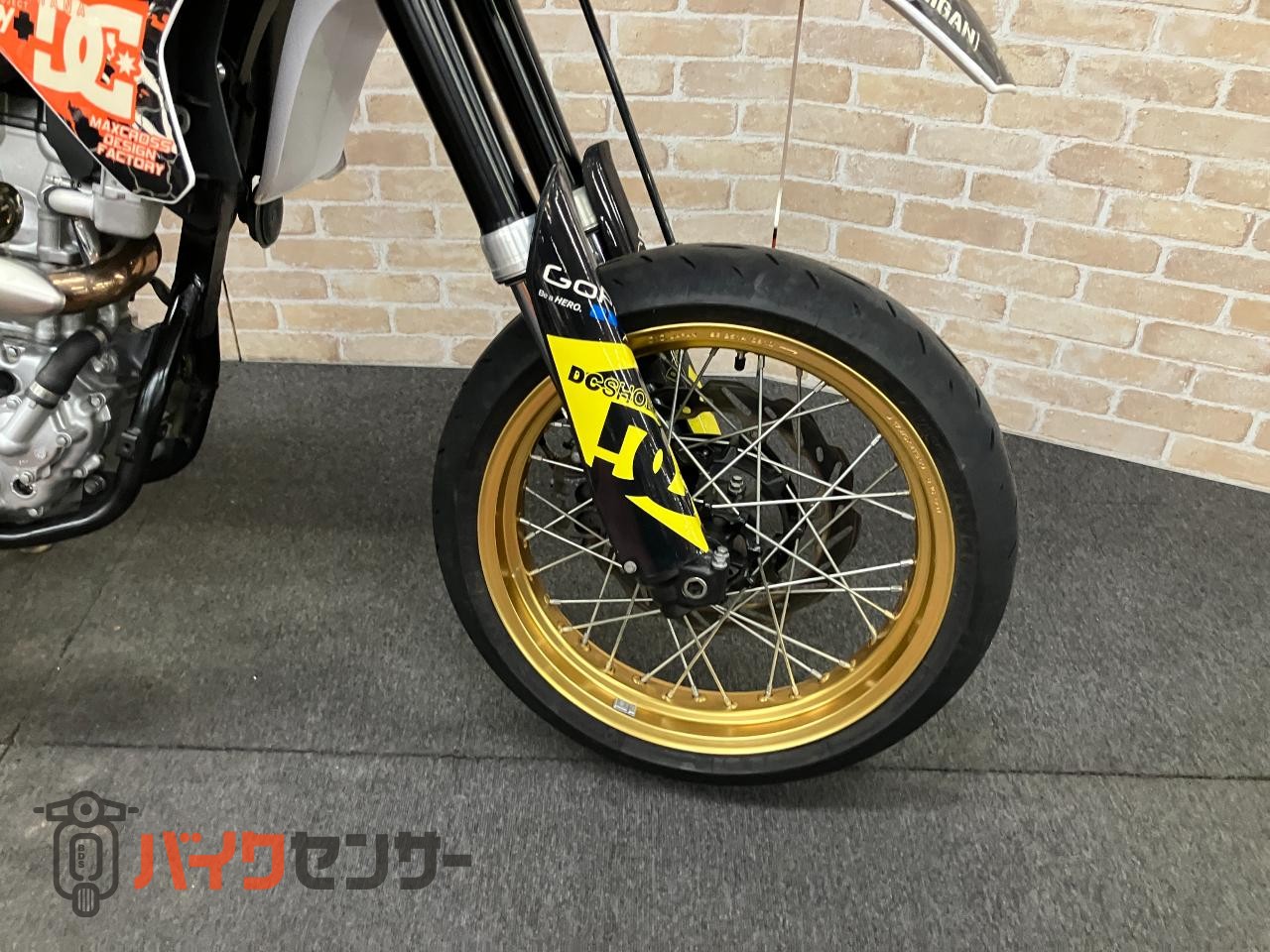 WR250X FMFサイレンサー　SP忠男エキパイ　ZETAハンドル　ガード　Ｆサススプリング　フェンダーレス　シート低反発加工_26