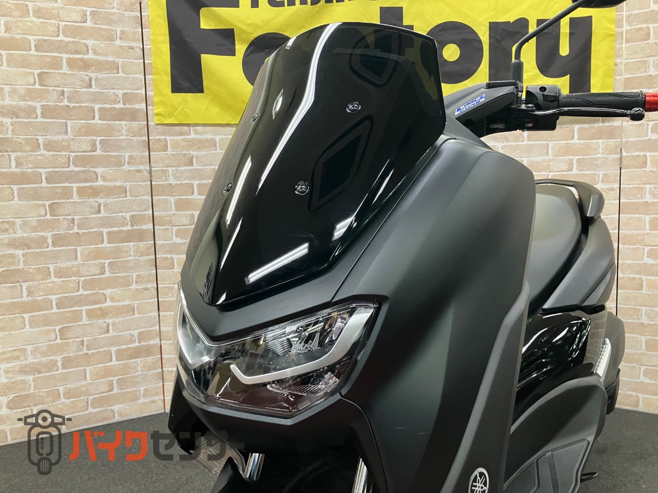 NMAX155　マットブラック　高速道路ＯＫ！　ゴールドホイール　スマートキー　ＬＥＤヘッドライト_7