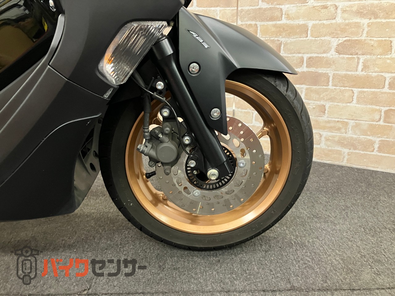 NMAX155　マットブラック　高速道路ＯＫ！　ゴールドホイール　スマートキー　ＬＥＤヘッドライト_9