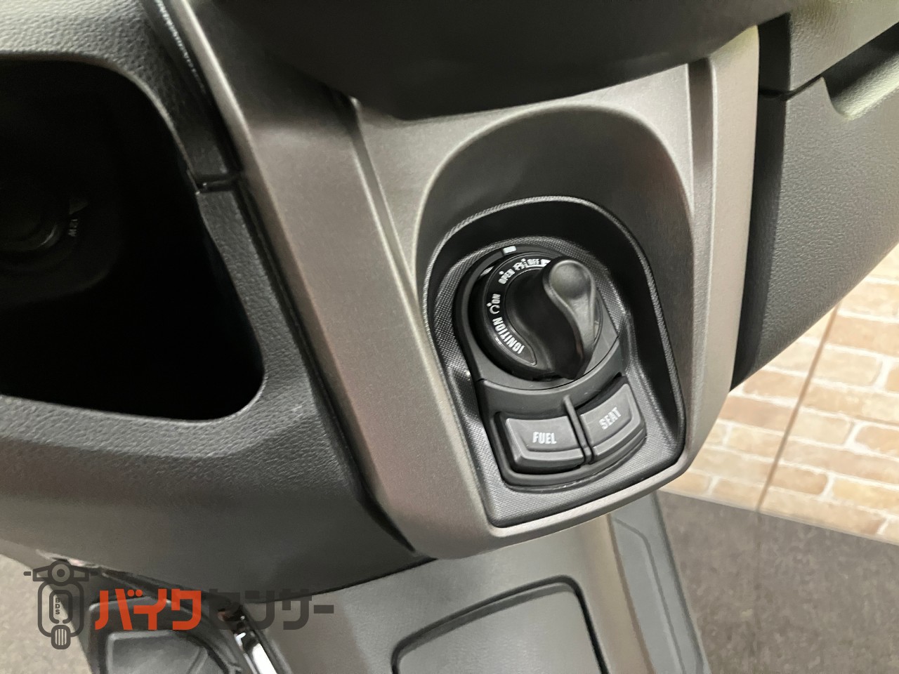NMAX155　マットブラック　高速道路ＯＫ！　ゴールドホイール　スマートキー　ＬＥＤヘッドライト_14