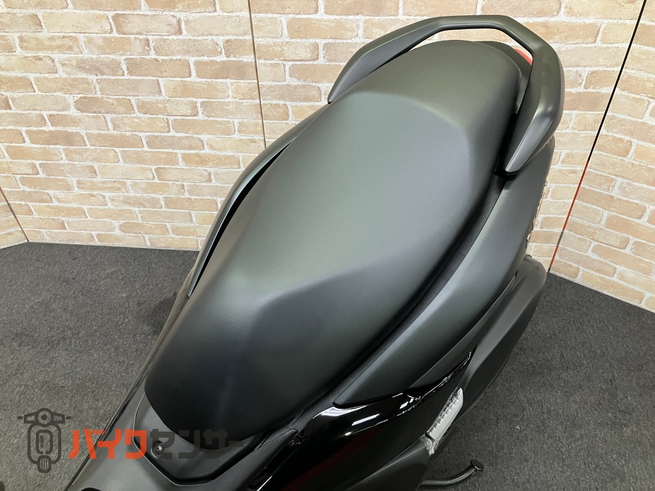 NMAX155　マットブラック　高速道路ＯＫ！　ゴールドホイール　スマートキー　ＬＥＤヘッドライト_20