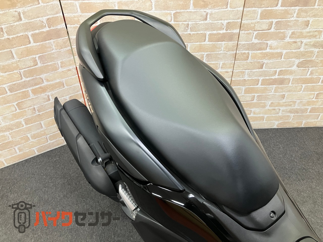 NMAX155　マットブラック　高速道路ＯＫ！　ゴールドホイール　スマートキー　ＬＥＤヘッドライト_21