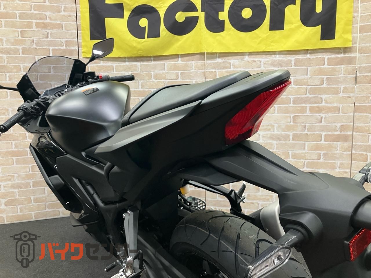 ＹＺＦ－Ｒ２５　ＡＢＳ　新型　ＬＥＤヘッドライト　倒立フォーク　セパレートハンドル_32