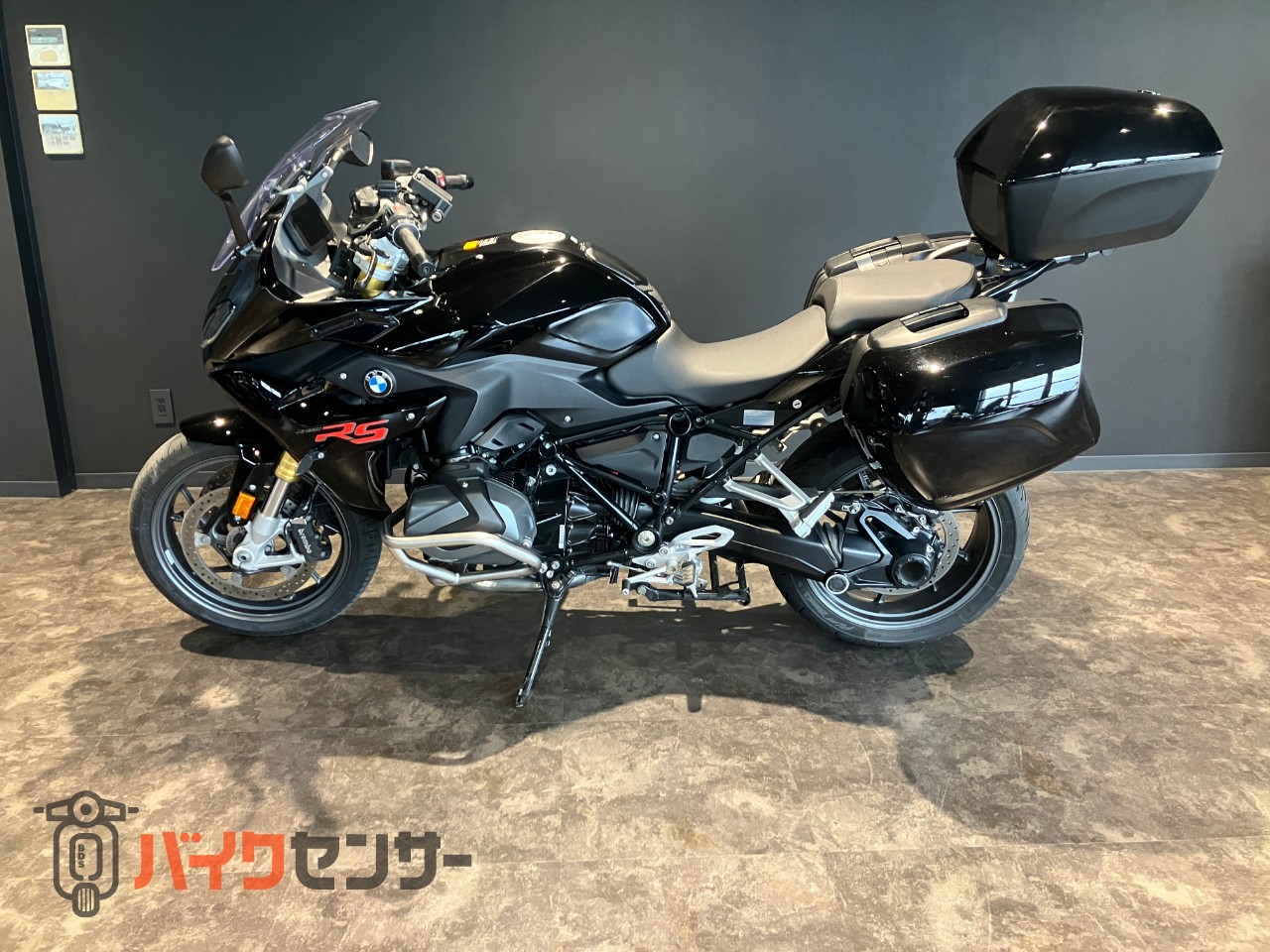 BMW R1250RS ボクサーエンジン タイヤ前後新品交換 純正トップケース