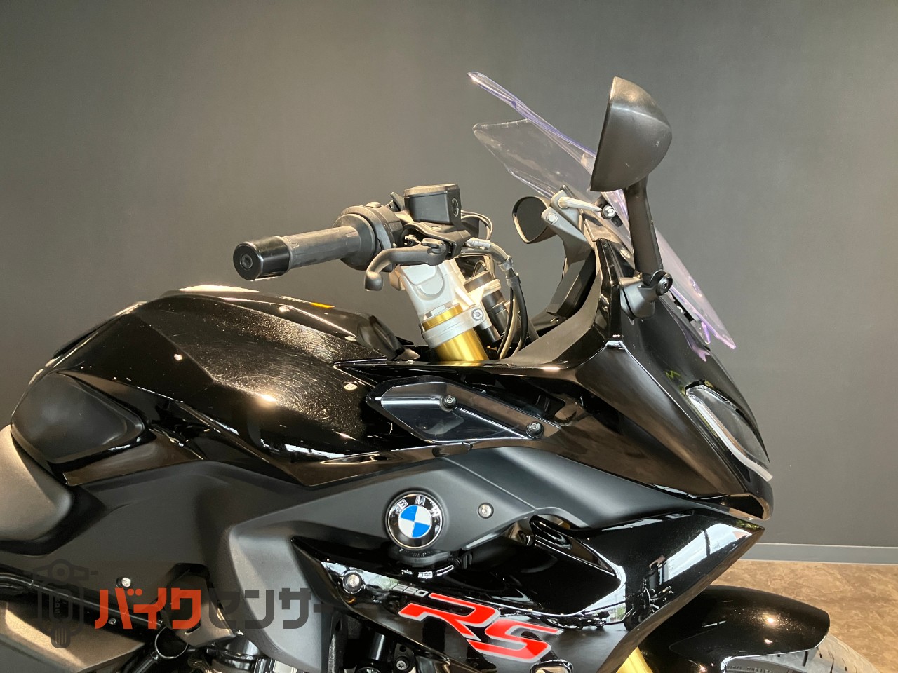 BMW R1250RS ボクサーエンジン タイヤ前後新品交換 純正トップケース