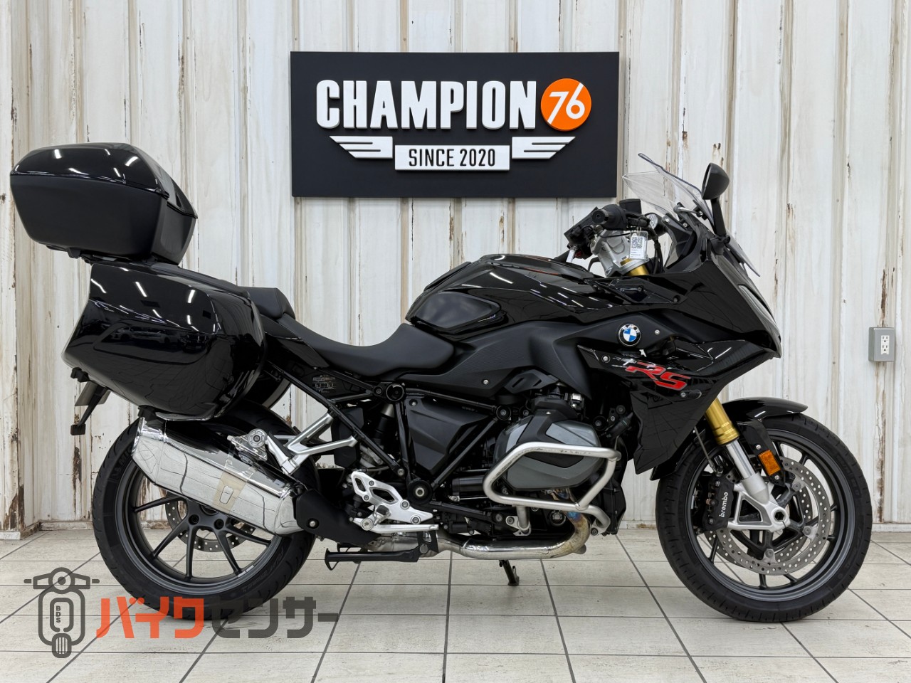 BMW R1250RS ボクサーエンジン タイヤ前後新品交換 純正トップケース