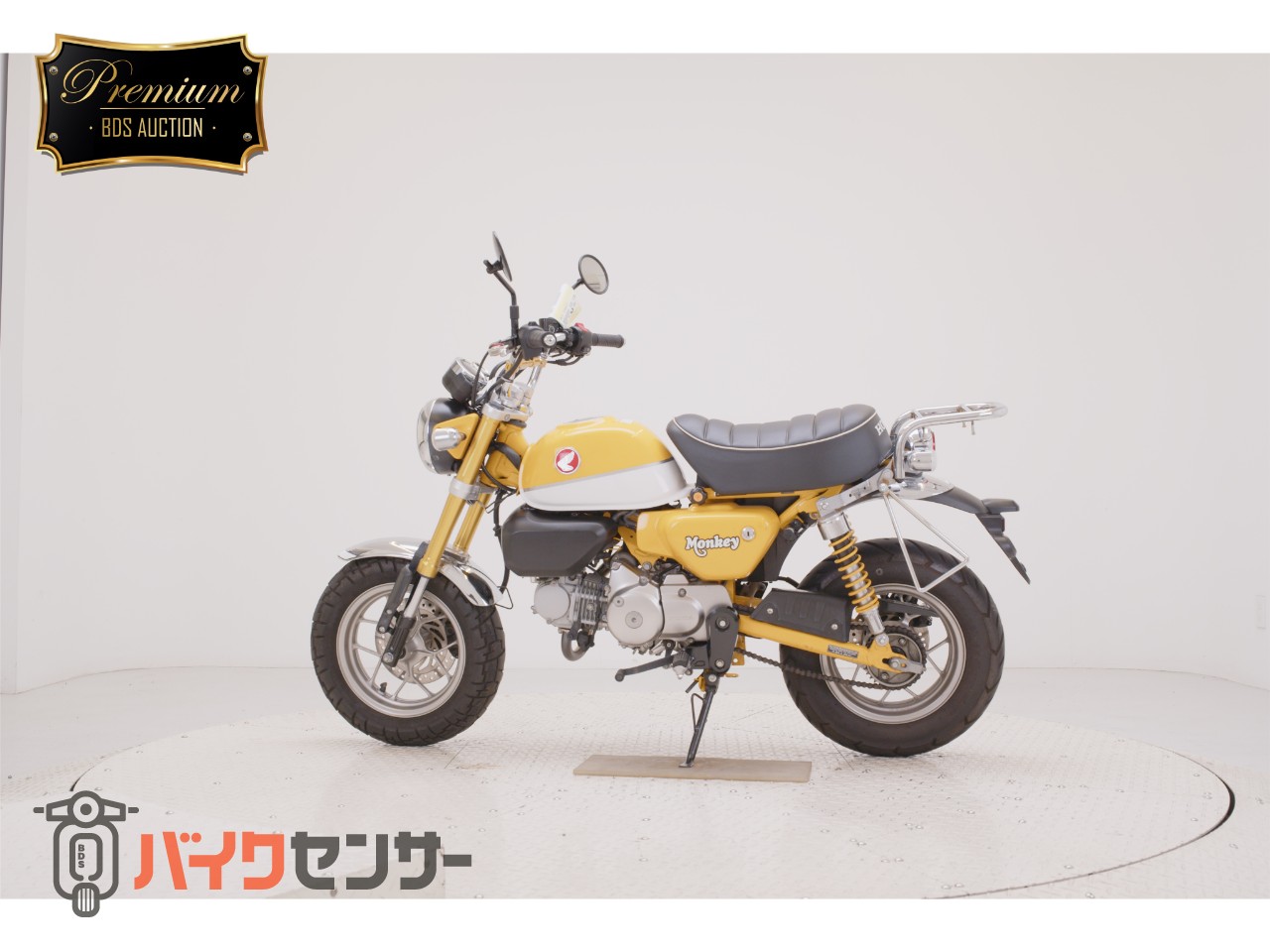 モンキー125　ヨシムラGPマグナム　ダウンフェンダー　タコメーター　リアキャリア　左右レバー_1