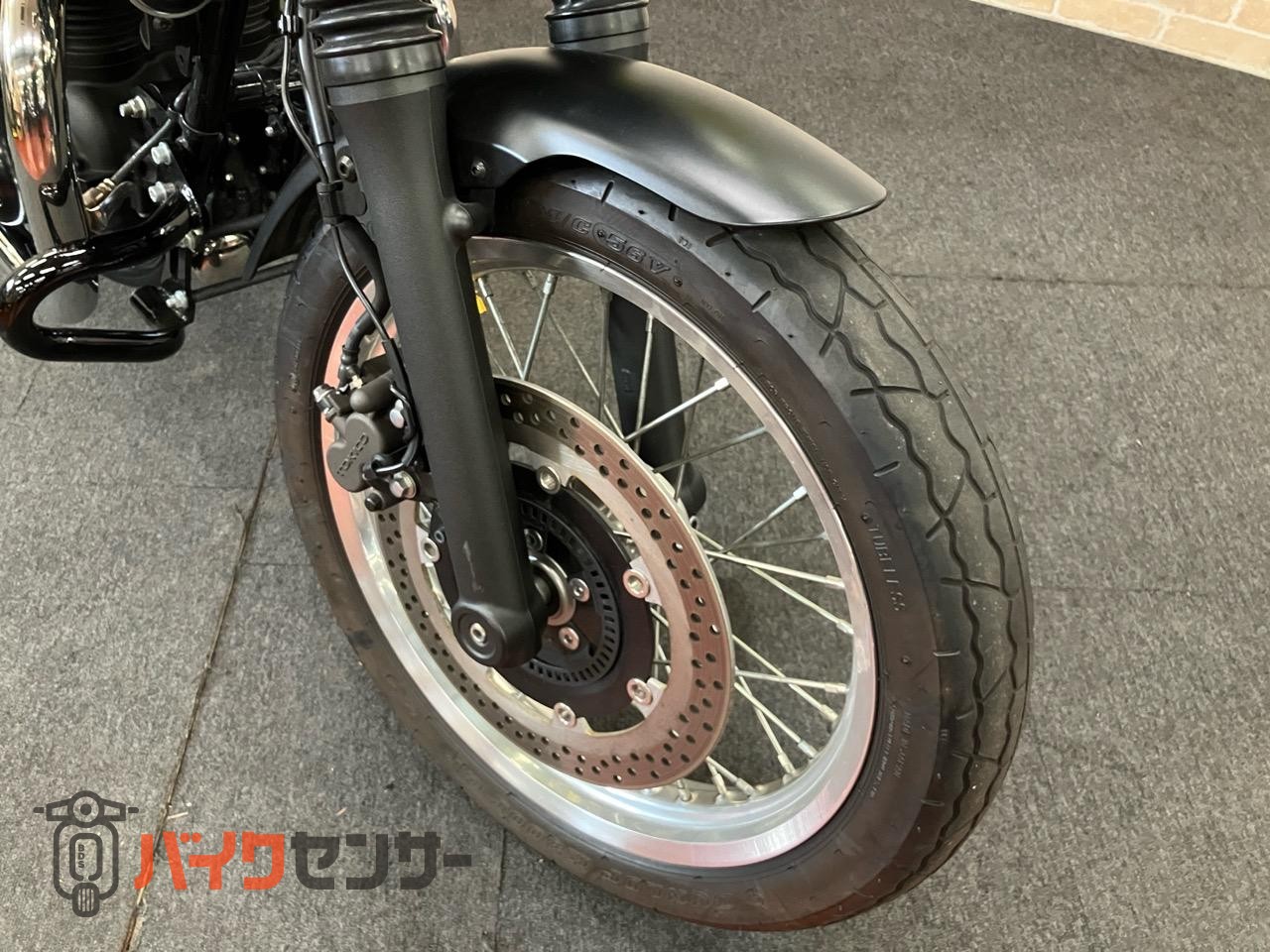 W800 ストリート　エンジンガード　クリアウインカー　クリアテール　サイドバックサポート　ハンドル　レバー等カスタム_28