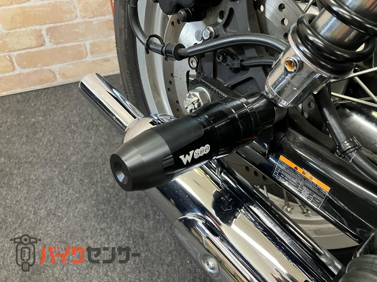 W800 ストリート　エンジンガード　クリアウインカー　クリアテール　サイドバックサポート　ハンドル　レバー等カスタム_33