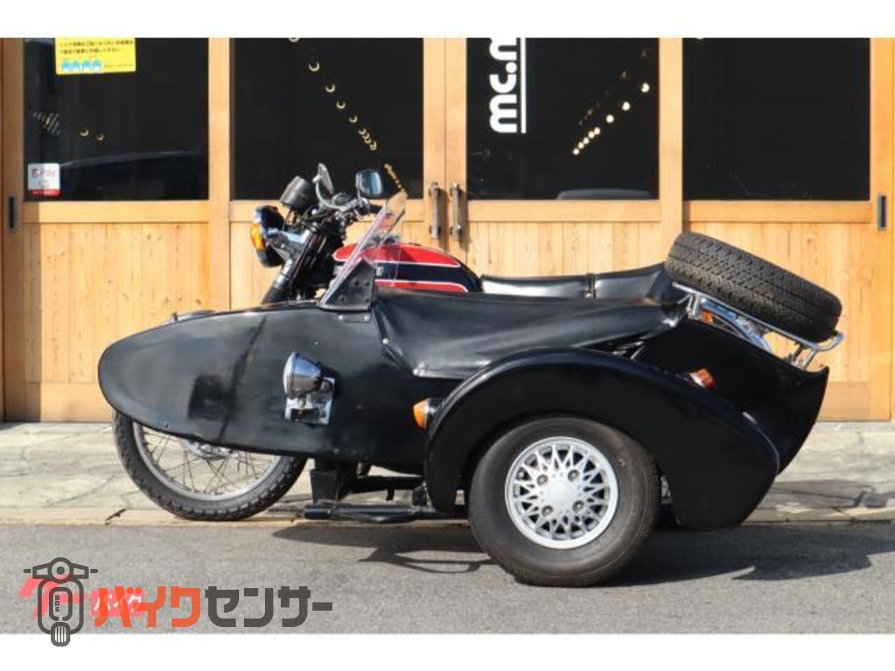 W1に付いていたサイドカー カワサキ W1SA 昭和47年カワサキ650－W1スペシャル 大陸
