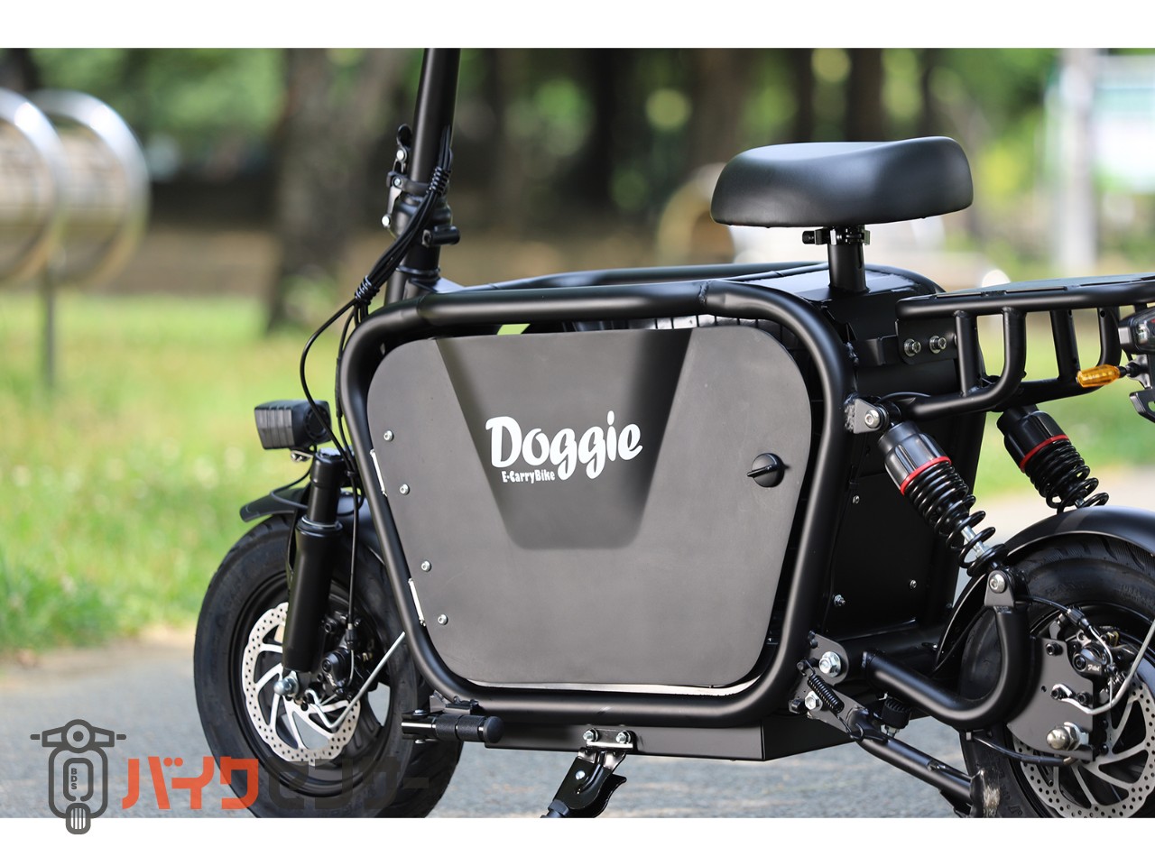 E-CarryBike Doggie本体マットブラックオプションアクセサリー付き その他電動 新車 E-CarryBike Doggie ドギーバイク マットブラック