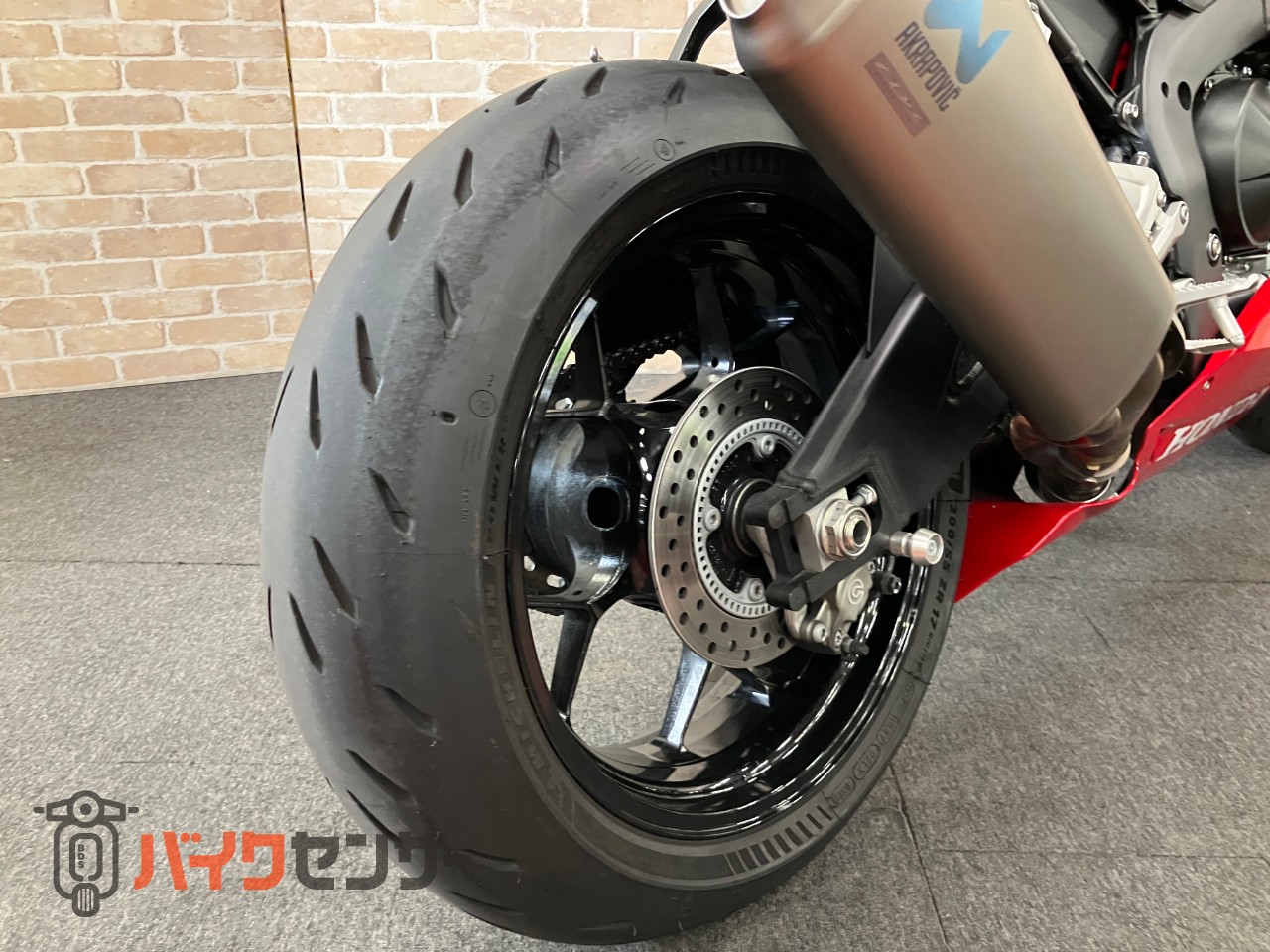 CBR1000RR-R　SP　 カーボンタンクカバー　シングルシート　フェンダーレス　アラーム_6