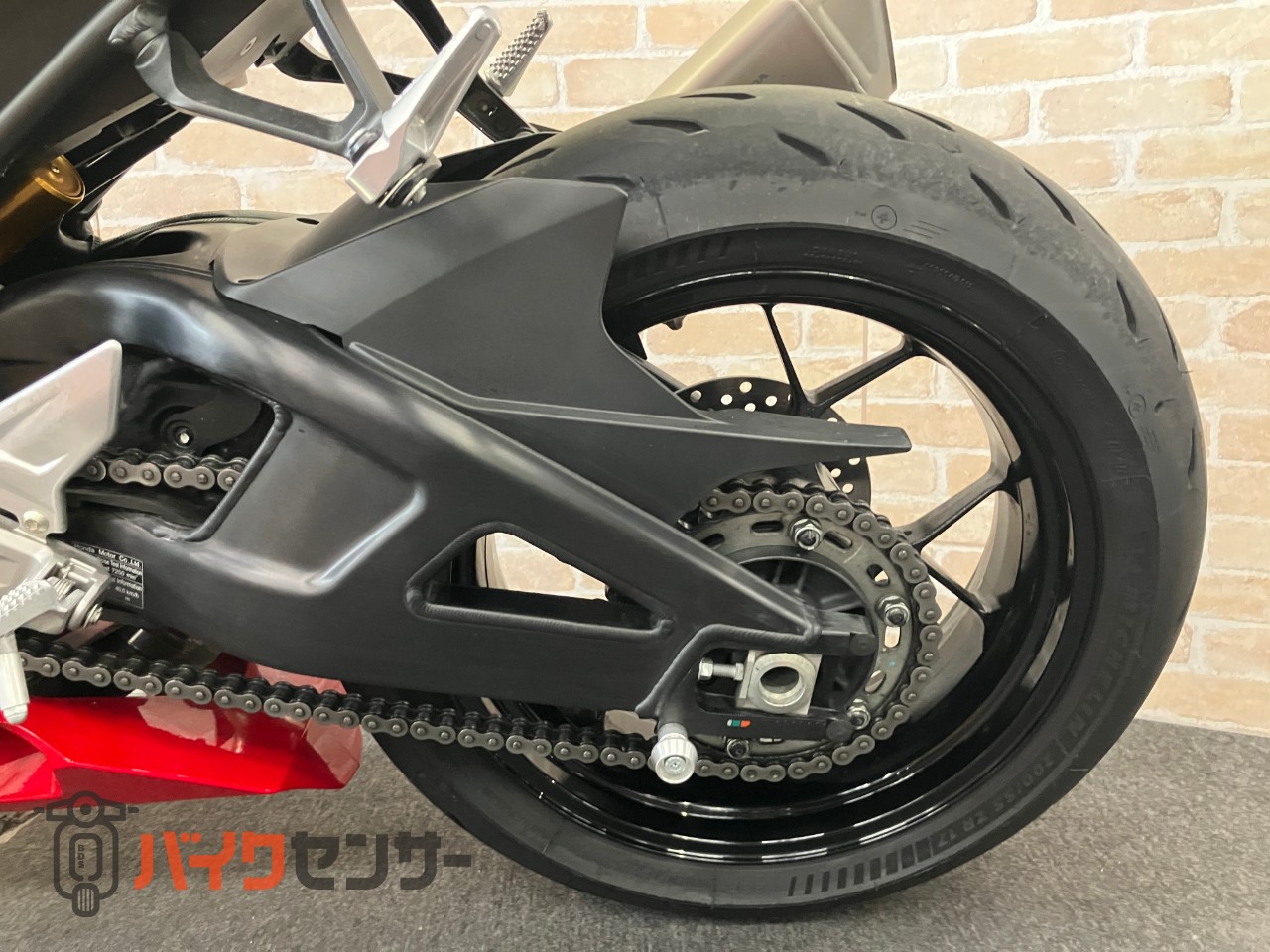 CBR1000RR-R　SP　 カーボンタンクカバー　シングルシート　フェンダーレス　アラーム_22