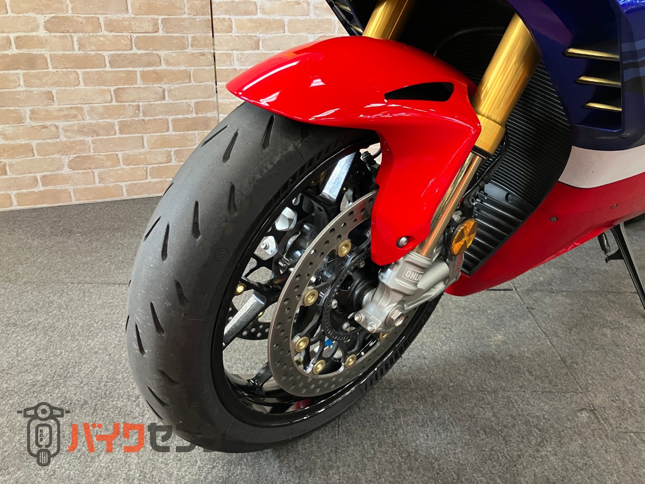 CBR1000RR-R　SP　 カーボンタンクカバー　シングルシート　フェンダーレス　アラーム_26