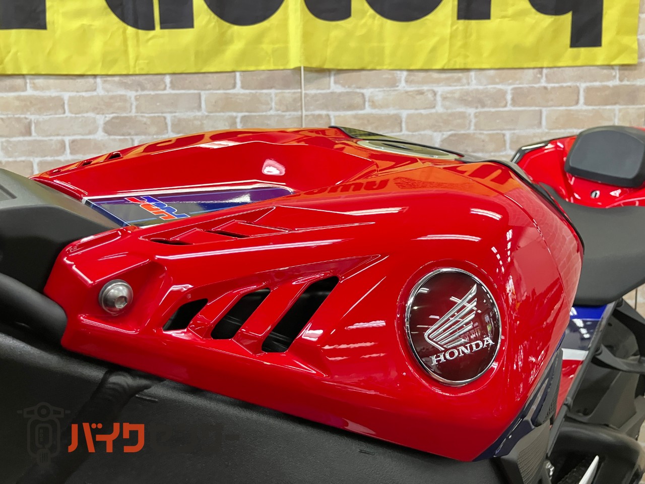 CBR1000RR-R　SP　 カーボンタンクカバー　シングルシート　フェンダーレス　アラーム_27