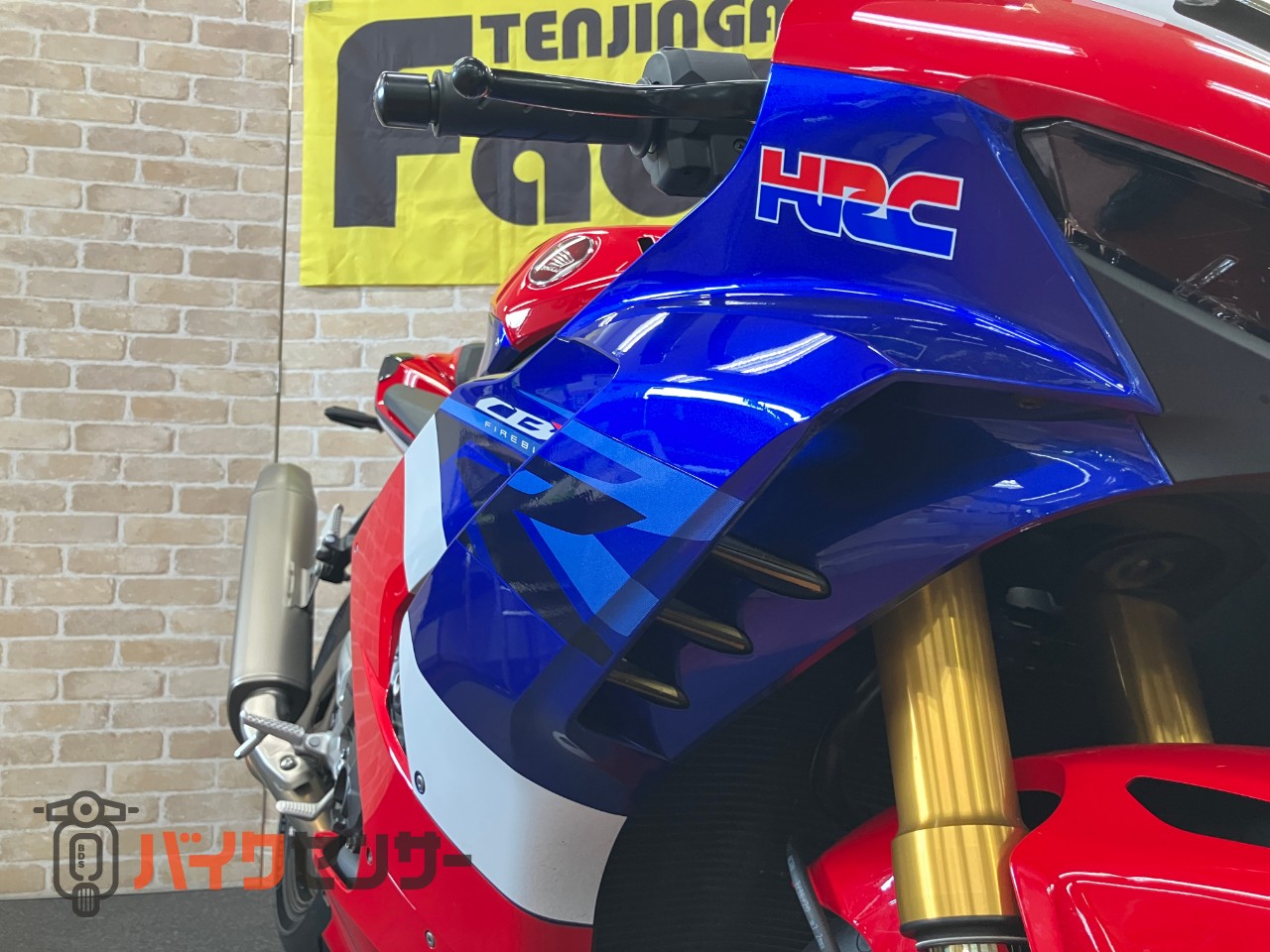 CBR1000RR-R　SP　 カーボンタンクカバー　シングルシート　フェンダーレス　アラーム_31