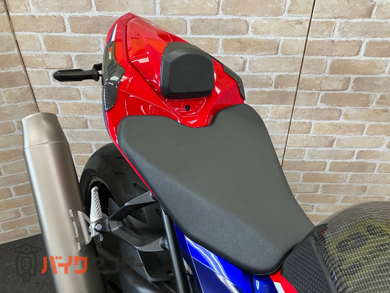 CBR1000RR-R　SP　 カーボンタンクカバー　シングルシート　フェンダーレス　アラーム_33