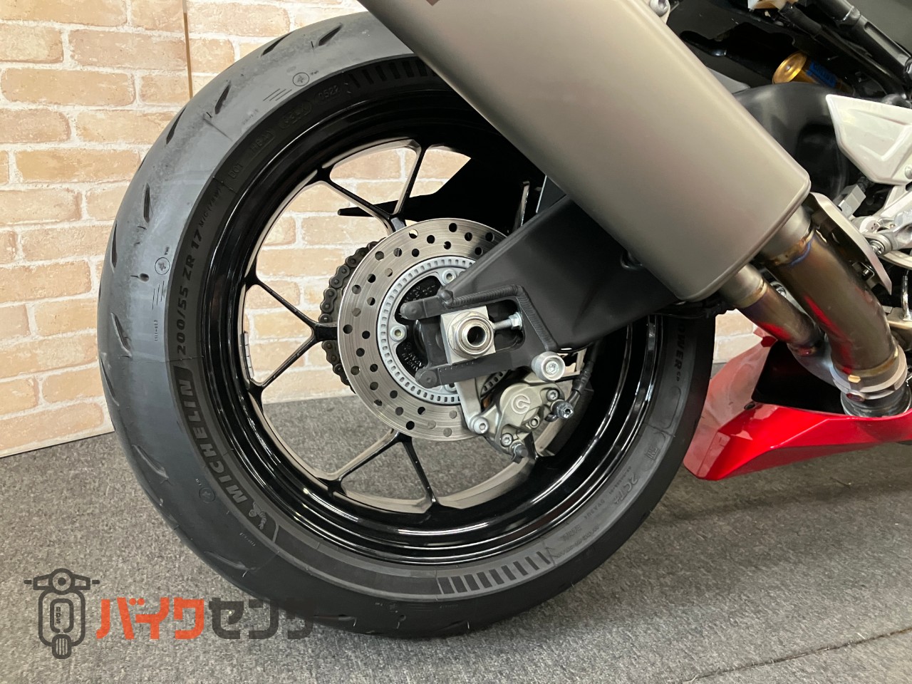 CBR1000RR-R　SP　 カーボンタンクカバー　シングルシート　フェンダーレス　アラーム_40