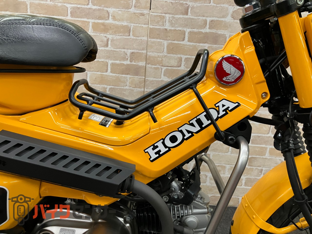 CT125ハンターカブ モリワキマフラー　メーターバイザー　センターキャリア_6