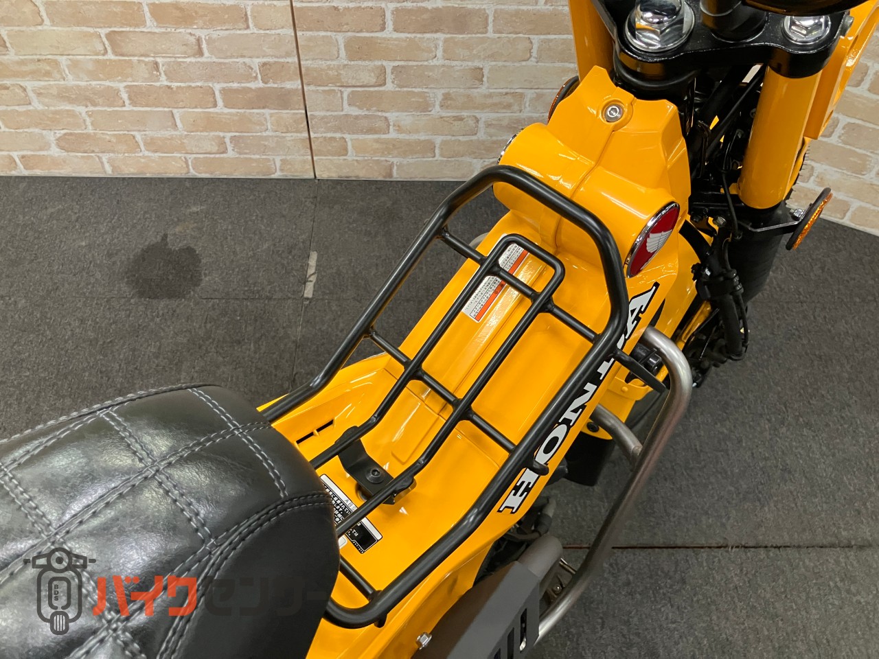 CT125ハンターカブ モリワキマフラー　メーターバイザー　センターキャリア_13