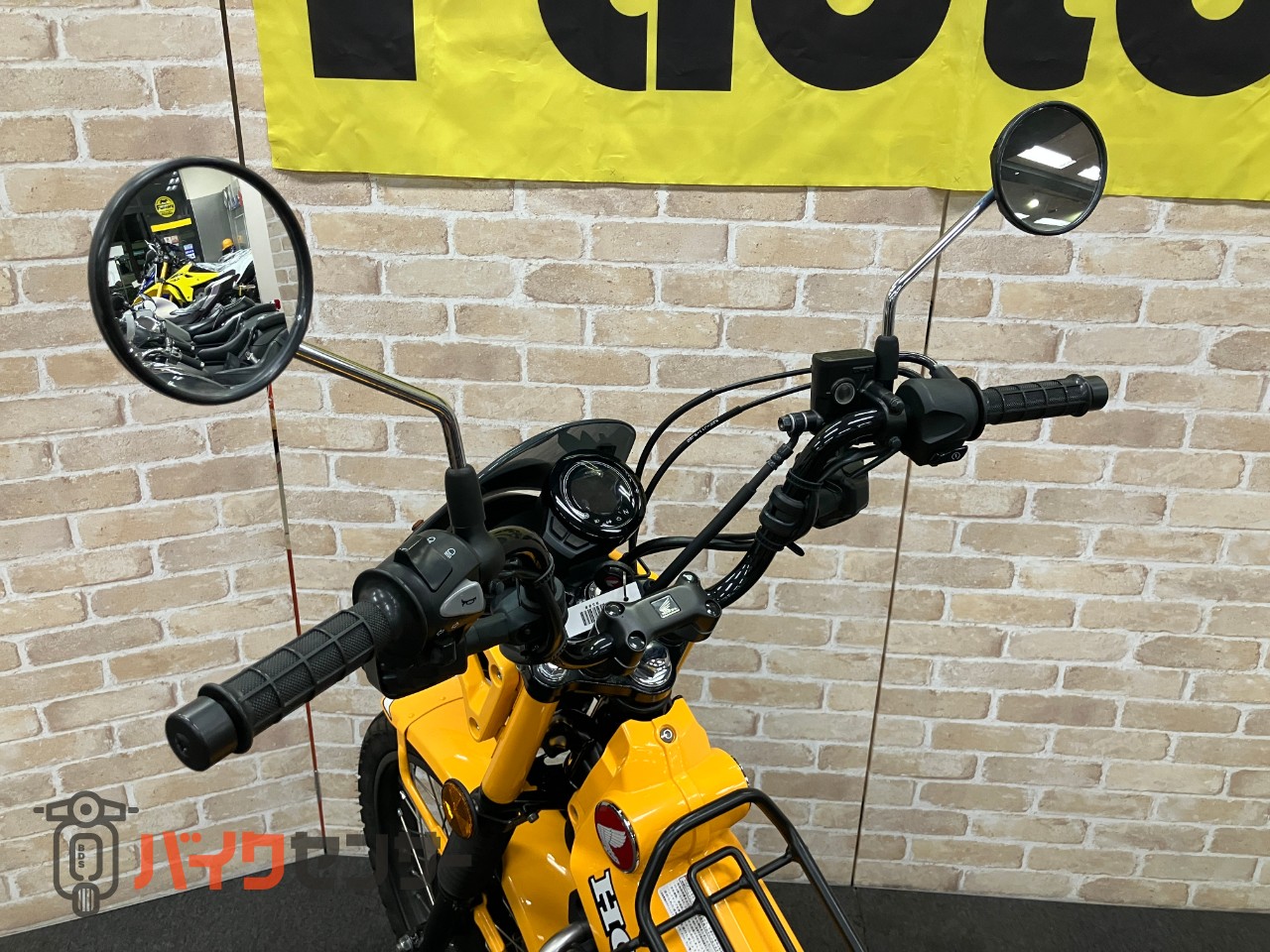 CT125ハンターカブ モリワキマフラー　メーターバイザー　センターキャリア_16