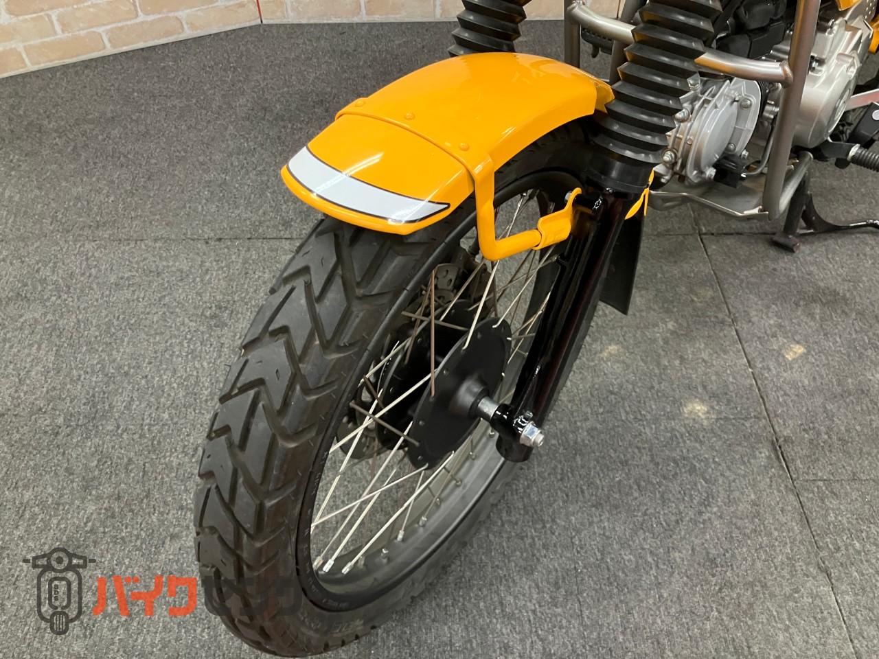 CT125ハンターカブ モリワキマフラー　メーターバイザー　センターキャリア_25