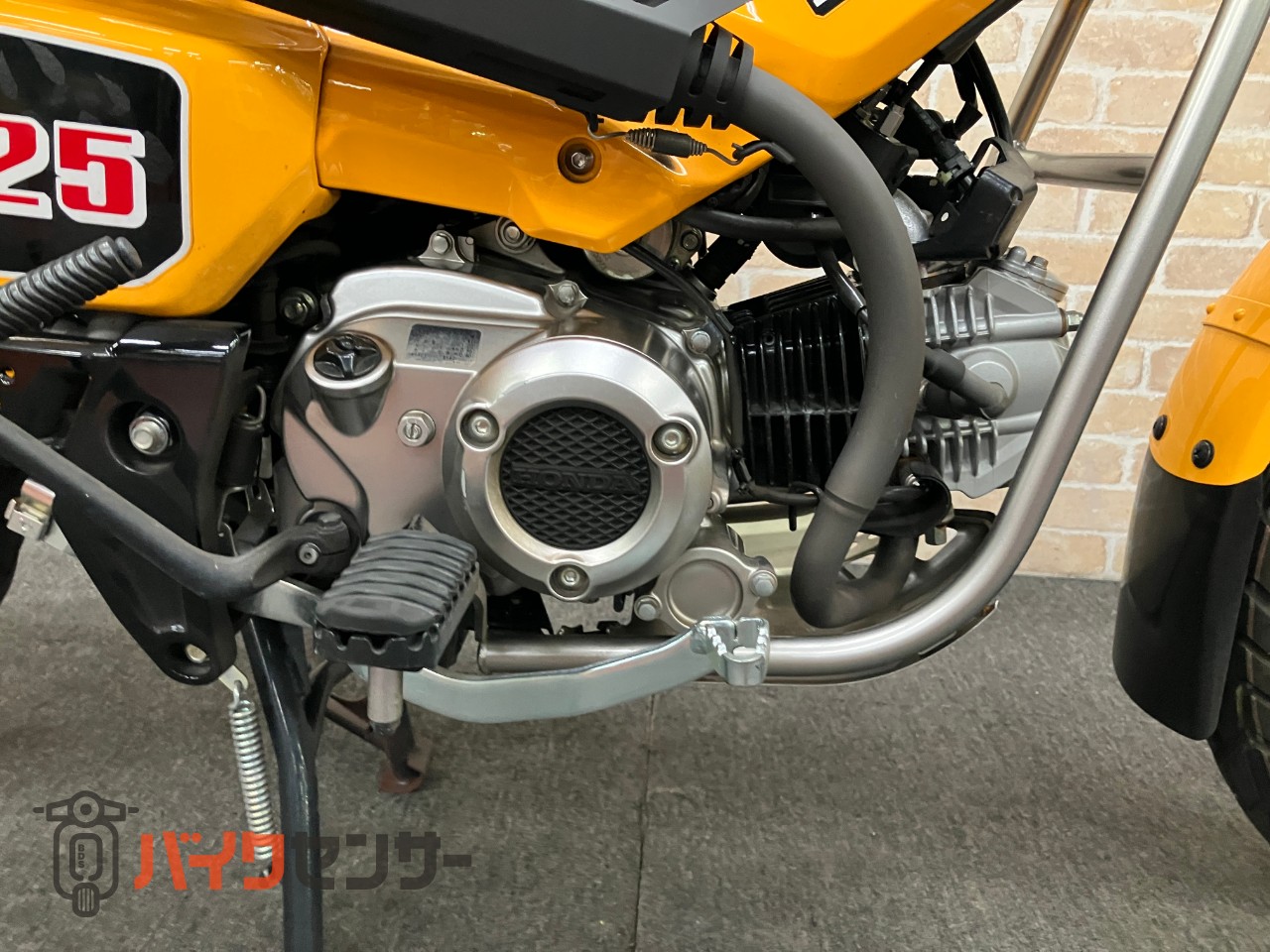 CT125ハンターカブ モリワキマフラー　メーターバイザー　センターキャリア_32