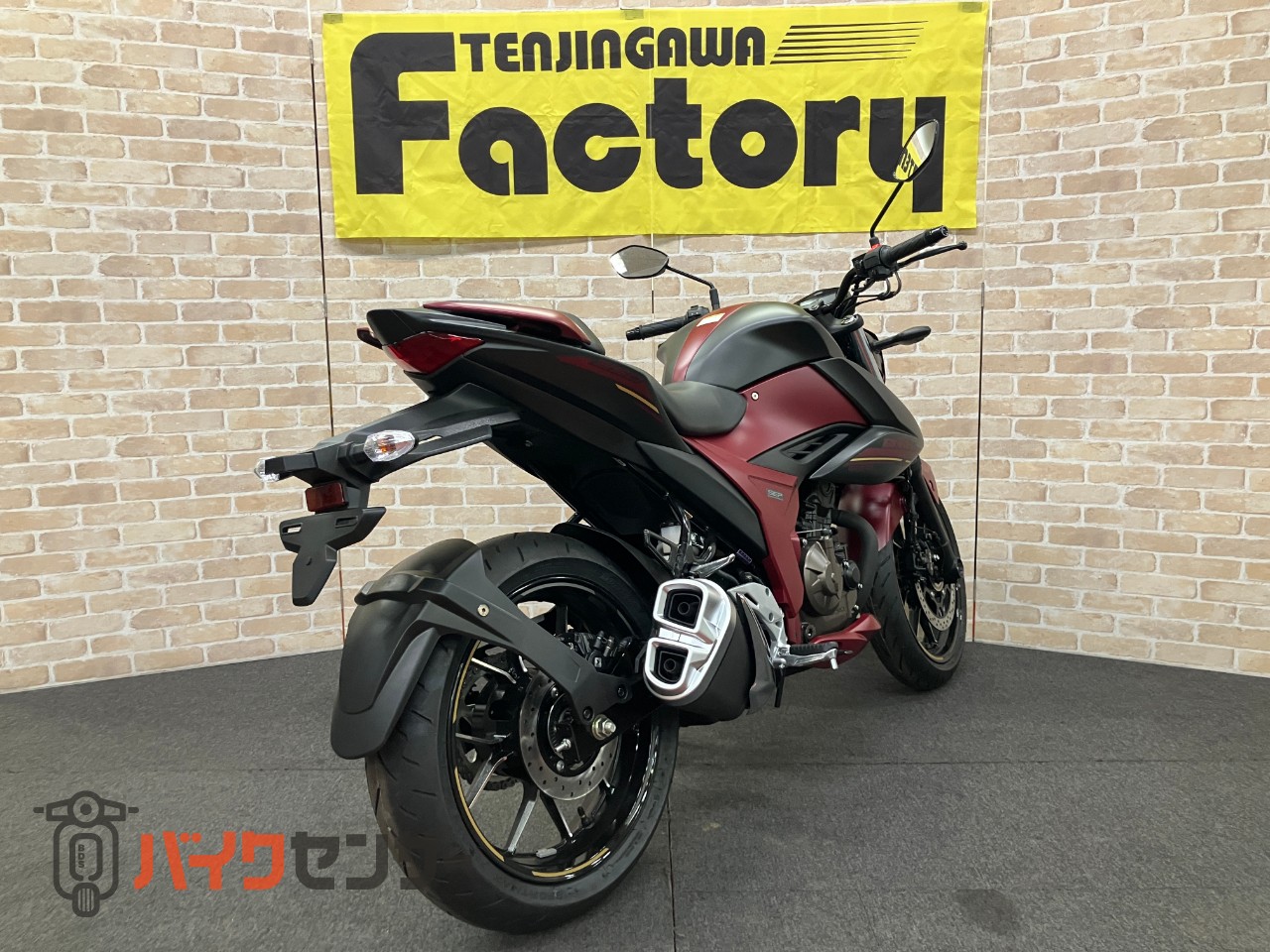 GIXXER250 2025年モデル　ＬＥＤヘッドライト　油冷シングルエンジン_4