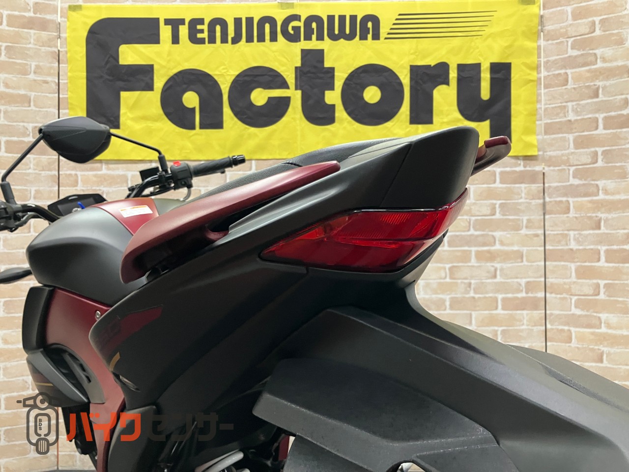 GIXXER250 2025年モデル　ＬＥＤヘッドライト　油冷シングルエンジン_6