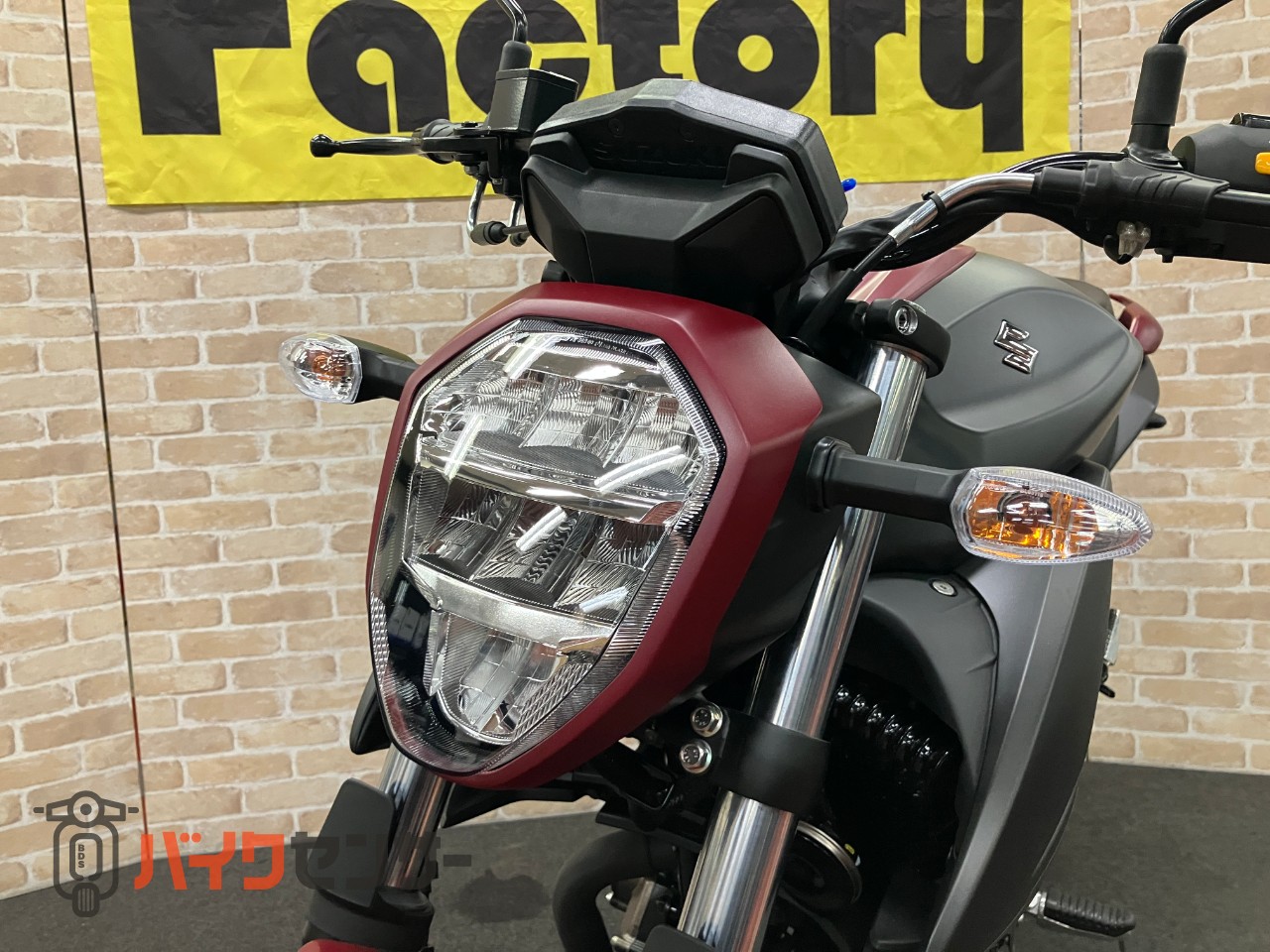 GIXXER250 2025年モデル　ＬＥＤヘッドライト　油冷シングルエンジン_13