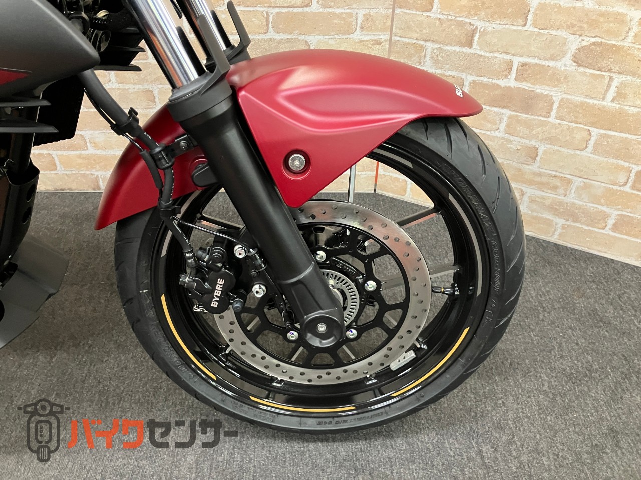 GIXXER250 2025年モデル　ＬＥＤヘッドライト　油冷シングルエンジン_21