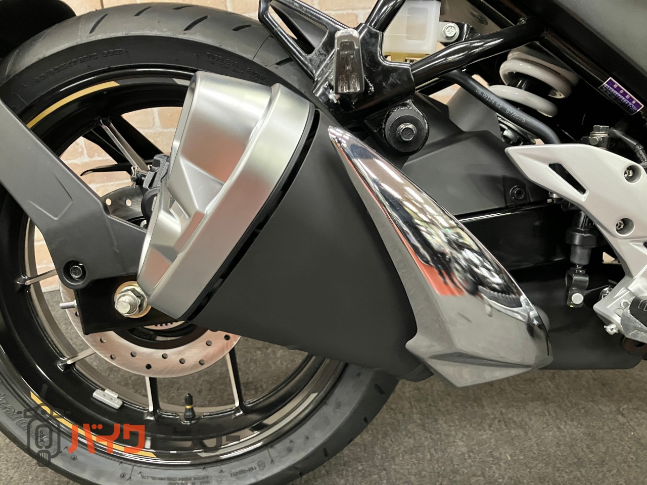 GIXXER250 2025年モデル　ＬＥＤヘッドライト　油冷シングルエンジン_26