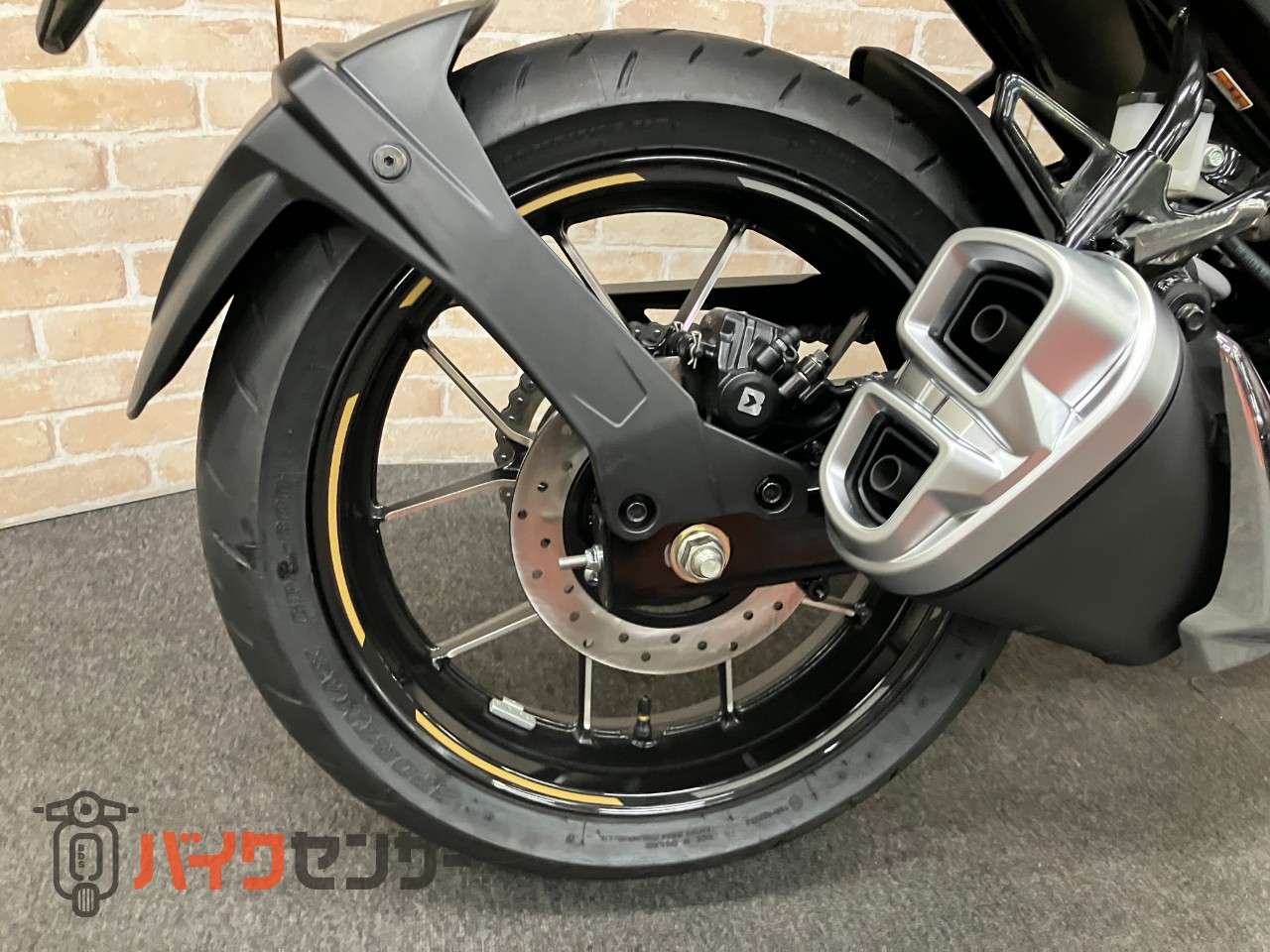 GIXXER250 2025年モデル　ＬＥＤヘッドライト　油冷シングルエンジン_27