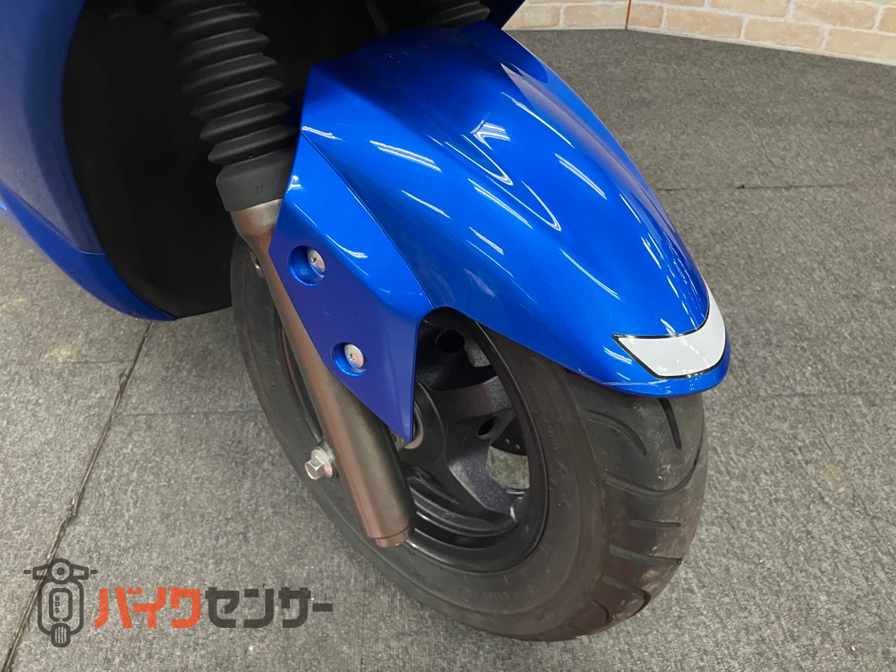 スウィッシュ ナックルバイザー グリップヒーター 大型スクリーン SHADリアボックス33L_6