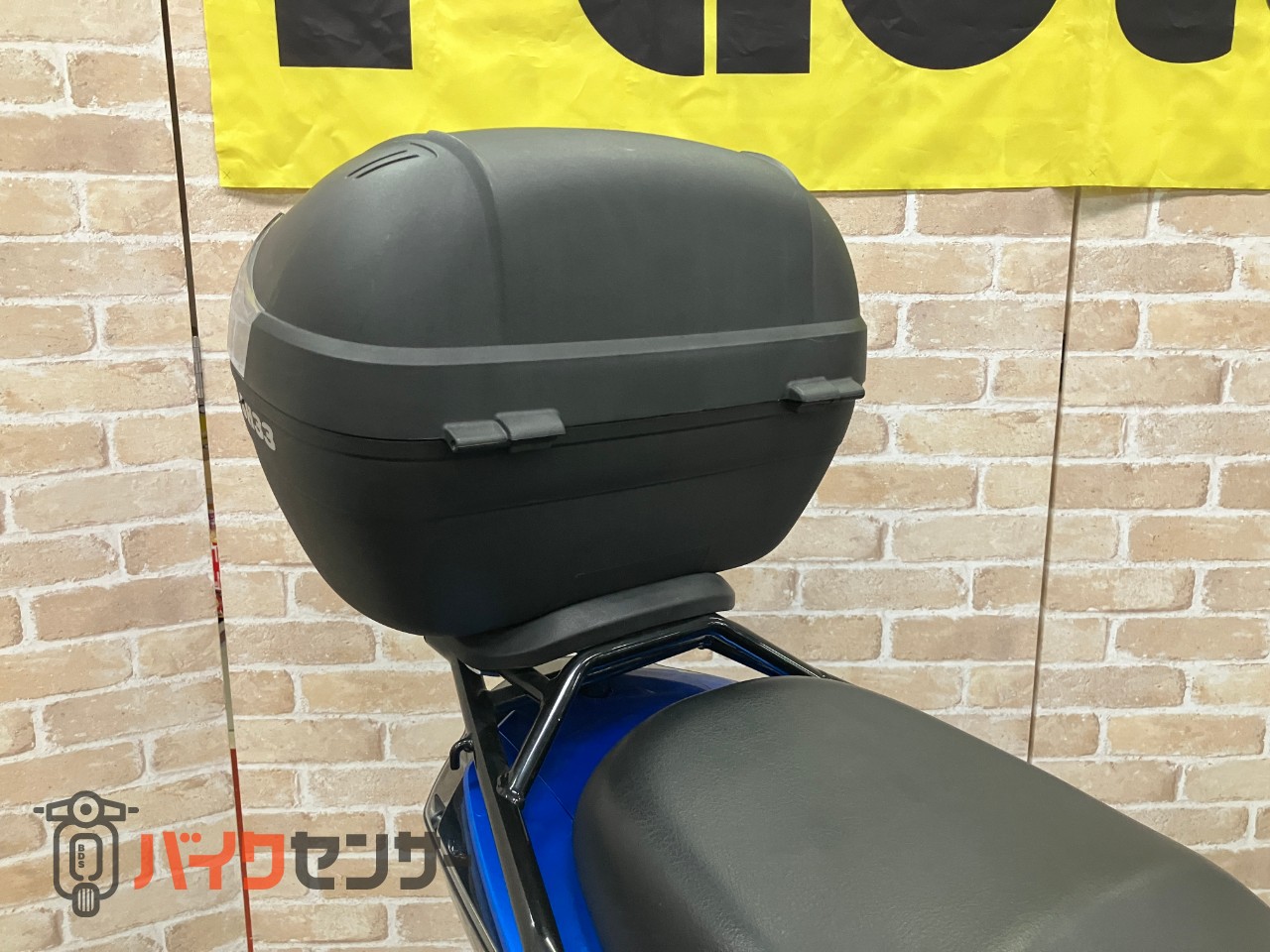 スウィッシュ ナックルバイザー グリップヒーター 大型スクリーン SHADリアボックス33L_8