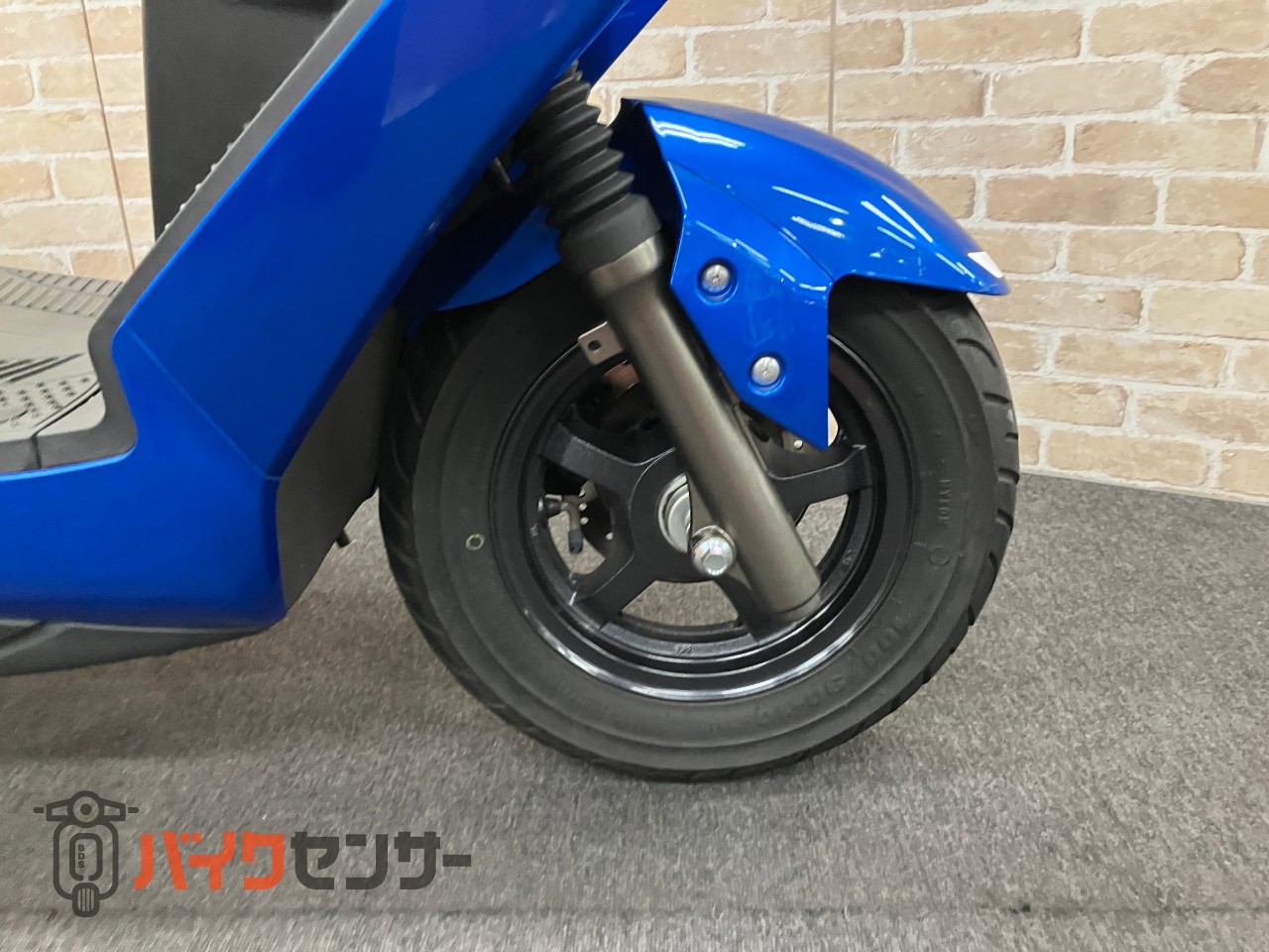 スウィッシュ ナックルバイザー グリップヒーター 大型スクリーン SHADリアボックス33L_11