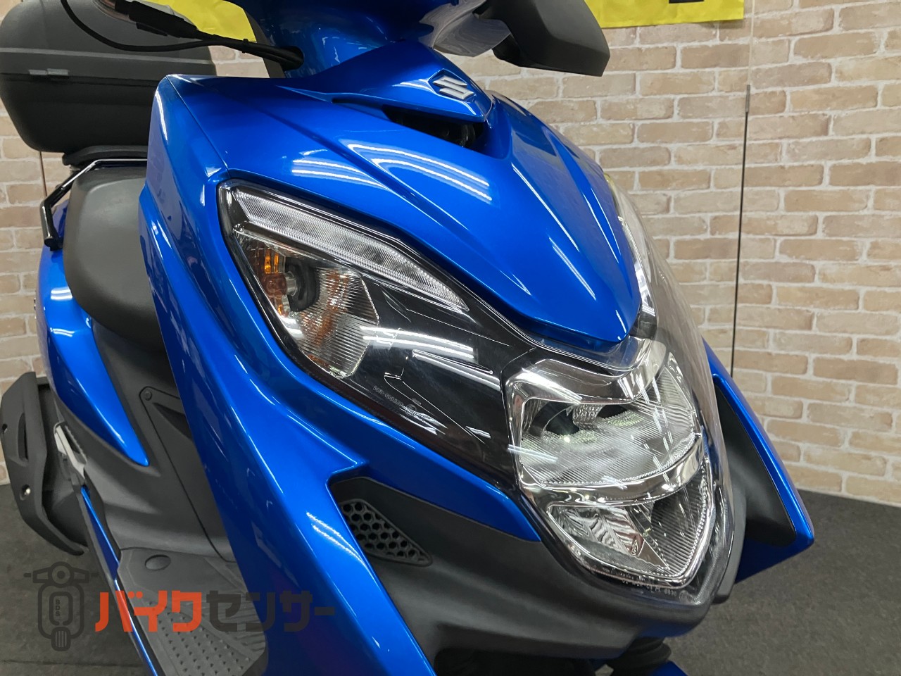 スウィッシュ ナックルバイザー グリップヒーター 大型スクリーン SHADリアボックス33L_38