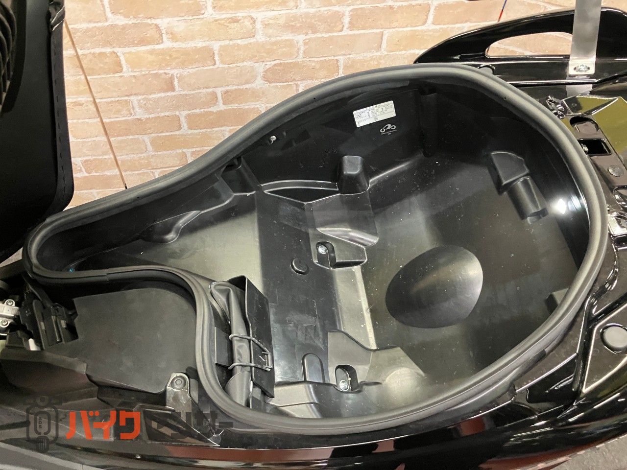 バーグマン200 ABS 最終M1モデル バックレスト グリップヒーター マウントバー_22